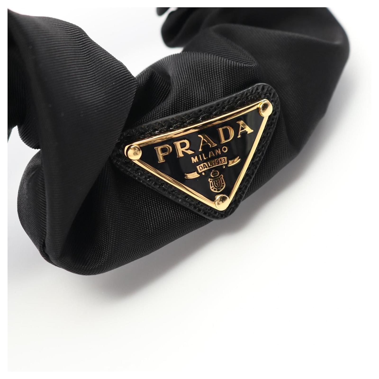 スイートスタイル▼Re-Nylon シュシュ▼PRADA ☆送料関税込☆PRADA シュシュ Re-Nylon リナイロン ヘアゴム