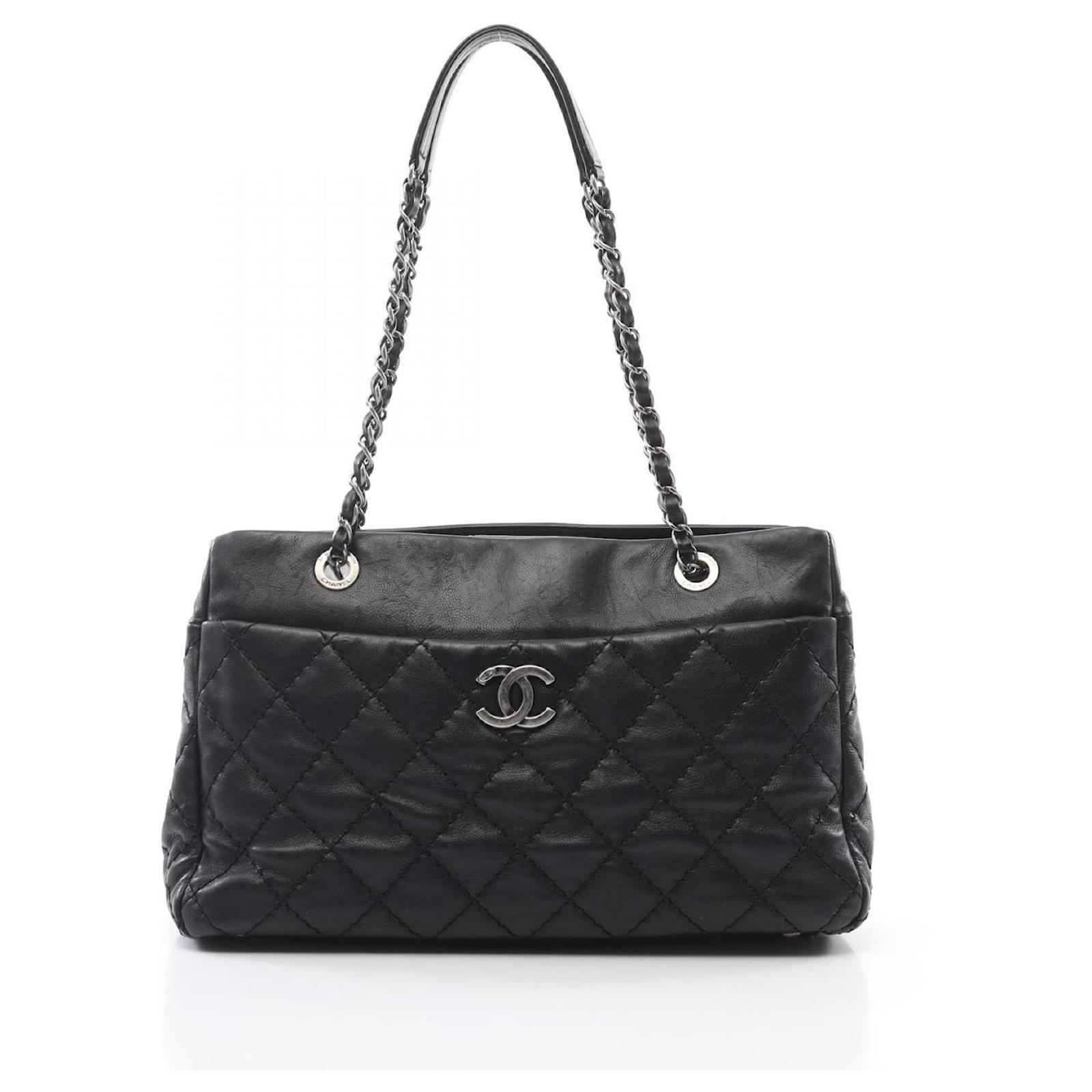 【CHANEL】Chanel stitch tote bag with pouch【ランク:A】 ll13757_chanel_black_lamsbkin_