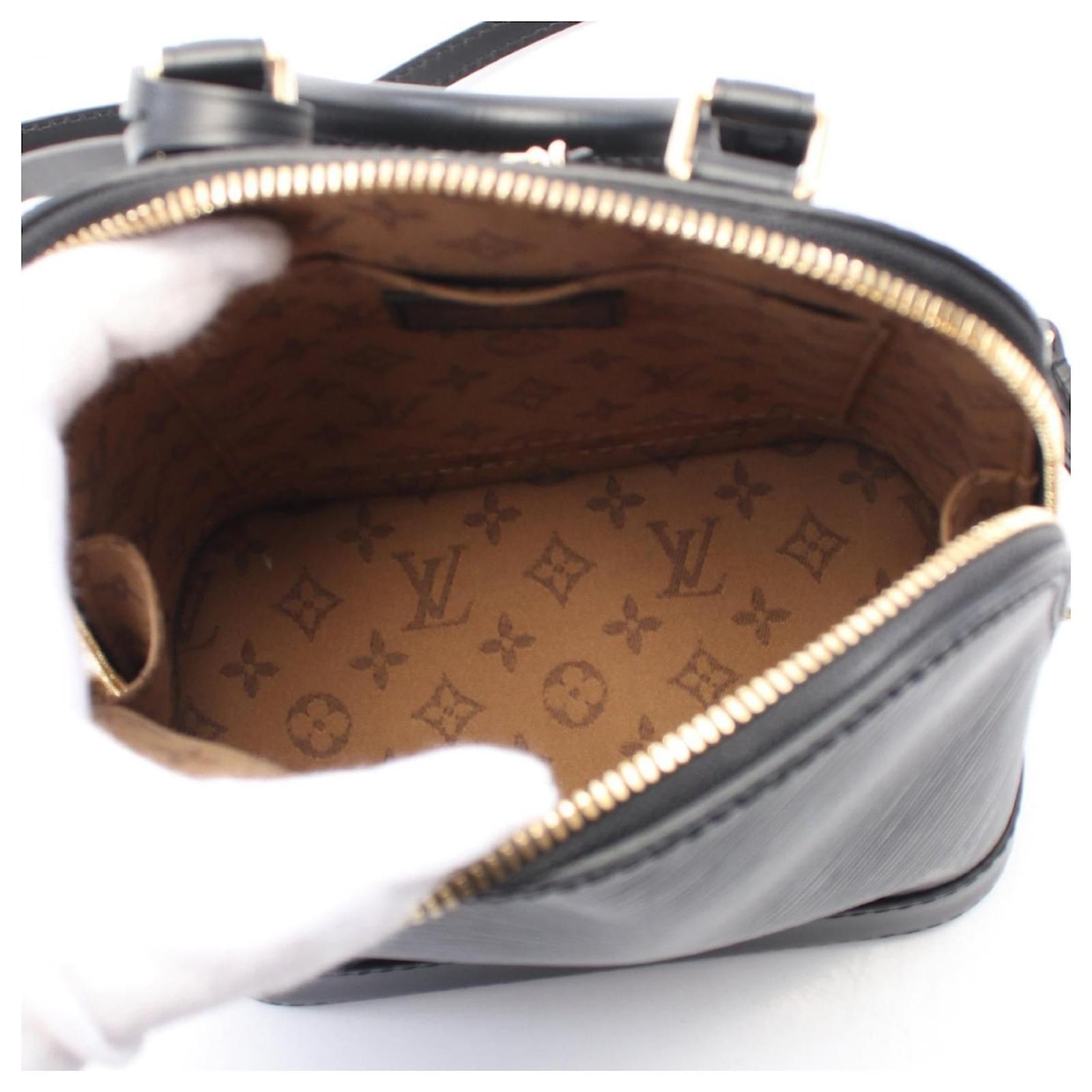 Louis Vuitton Alma Backpack Leather Black Pony-style calfskin  ref.2305597