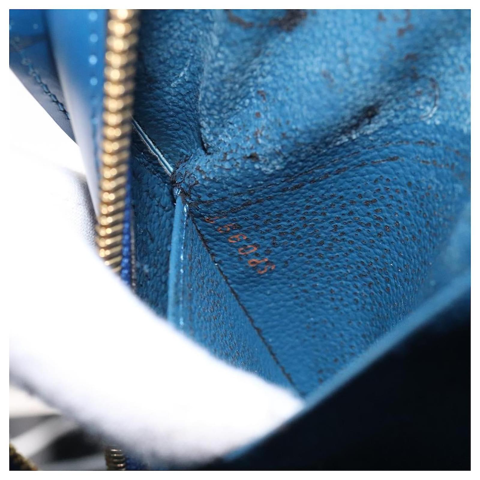 LOUIS VUITTON Epi Dauphine GM Pouch Blue M48435 LV Auth 127205 Leather  ref.2310748