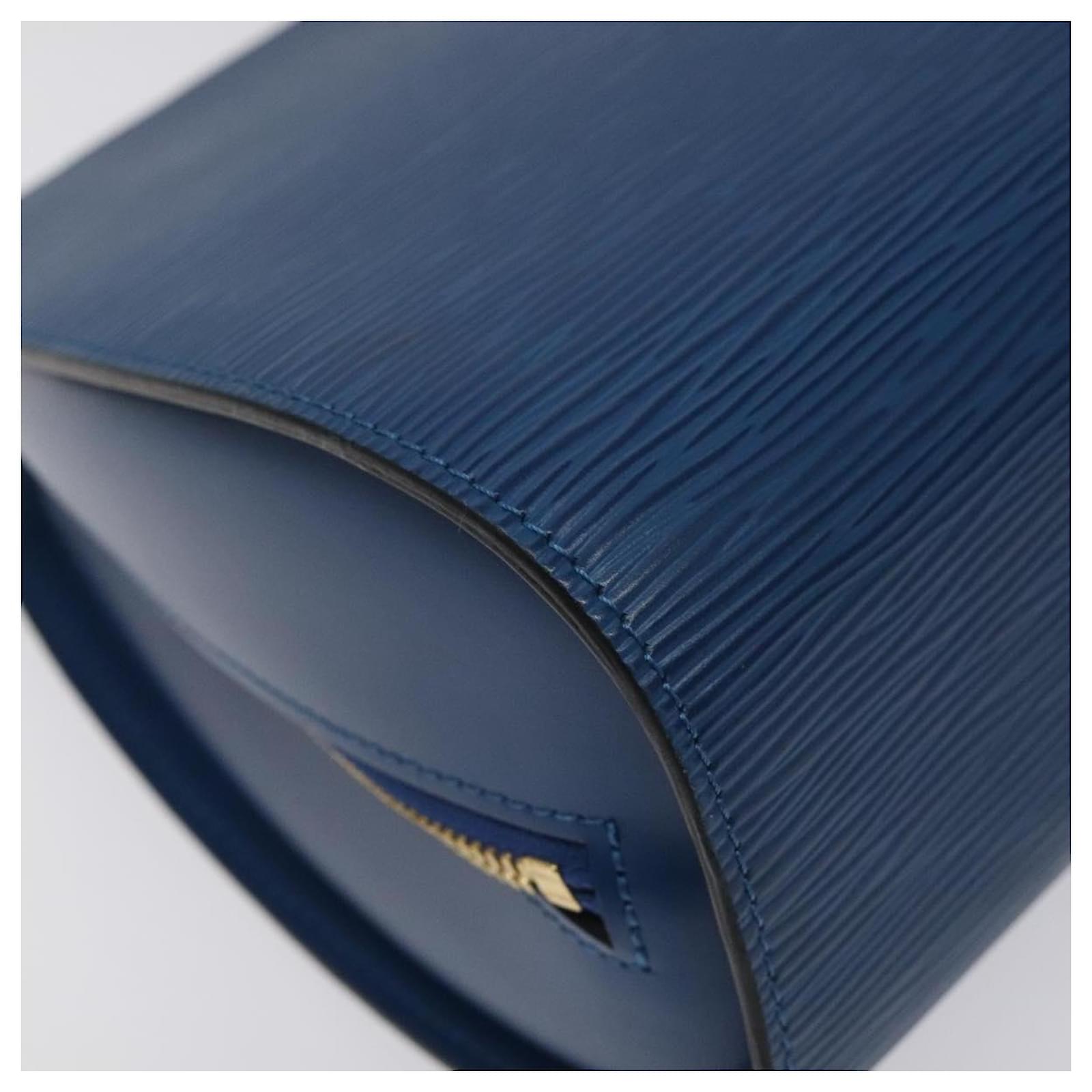 LOUIS VUITTON Epi Dauphine GM Pouch Blue M48435 LV Auth 127205 Leather  ref.2310748