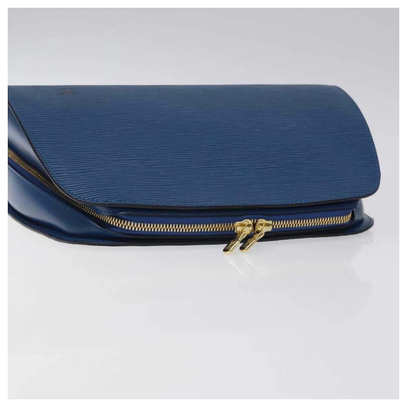 LOUIS VUITTON Epi Dauphine GM Pouch Blue M48435 LV Auth 127205 Leather  ref.2310748