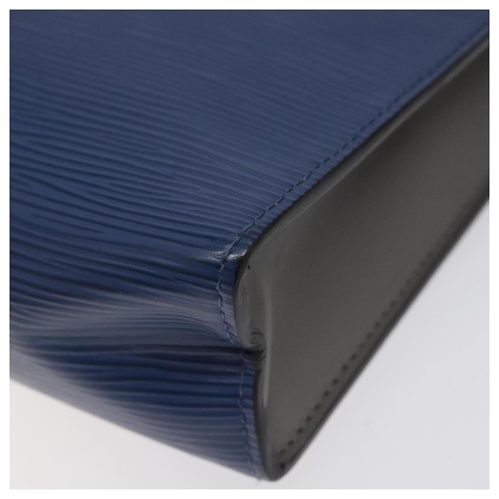 LOUIS VUITTON Epi Pochette Voyager MM Pouch Blue M62912 LV Auth 127163 Leather  ref.2310845