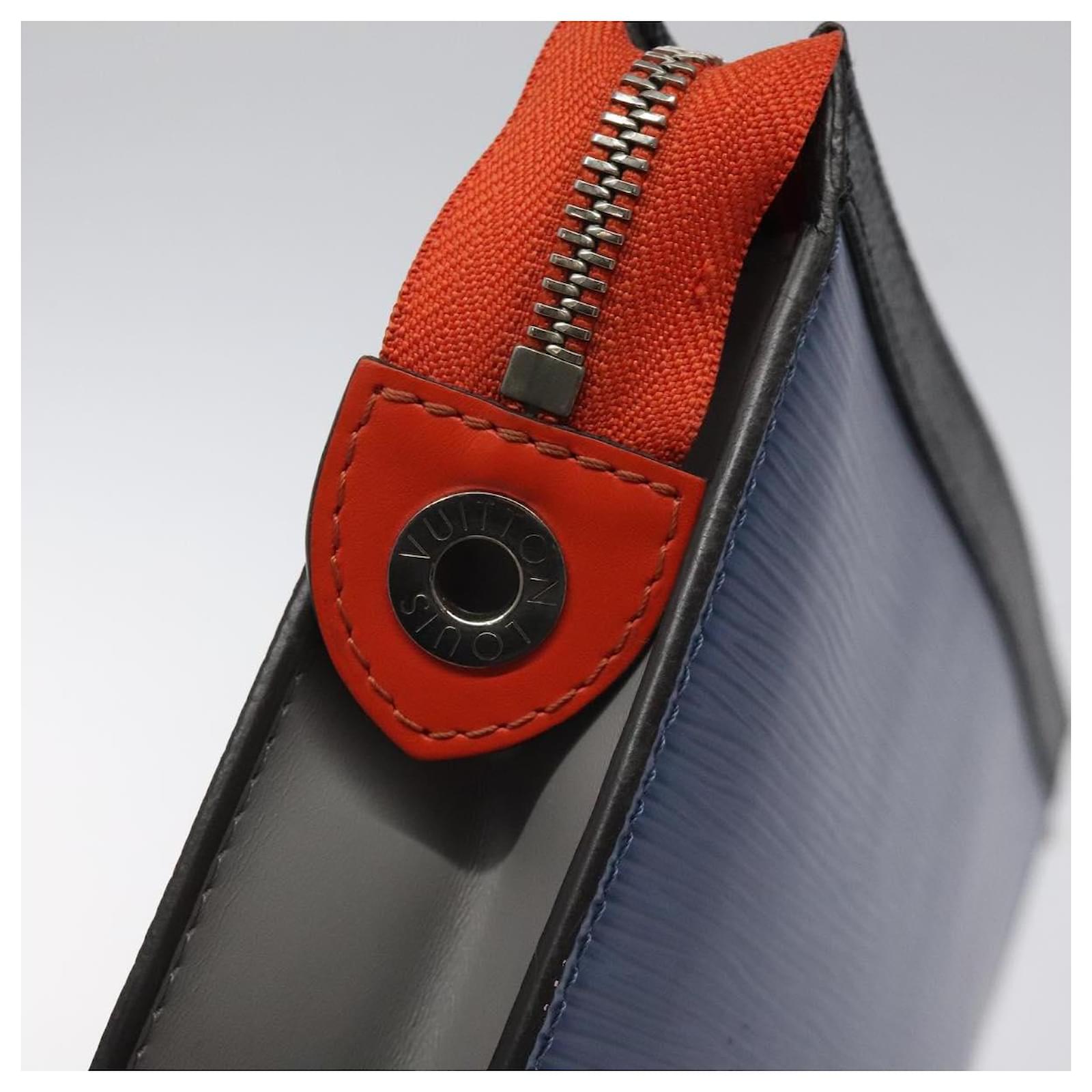 LOUIS VUITTON Epi Pochette Voyager MM Pouch Blue M62912 LV Auth 127163 Leather  ref.2310845