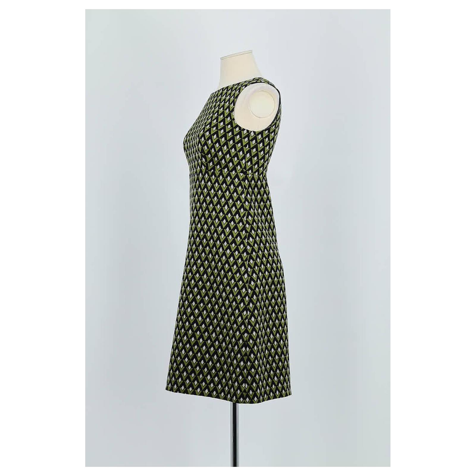 Prada Green wool dress ref.JC2314953 (Sold) - Joli Closet Prada Green wool dress ref.JC2314953 (Sold) - Joli Closet