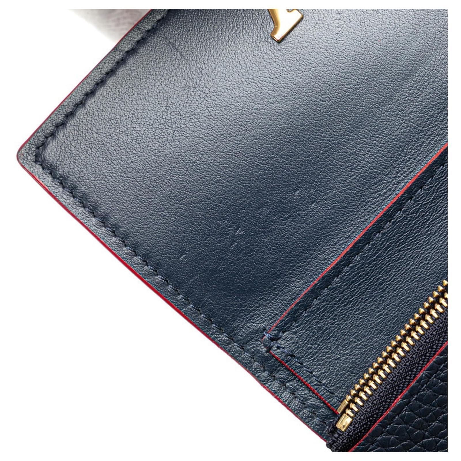 Louis Vuitton Portefeuille Capucines Tri-fold Wallet Red Navy blue Leather  ref.2333556