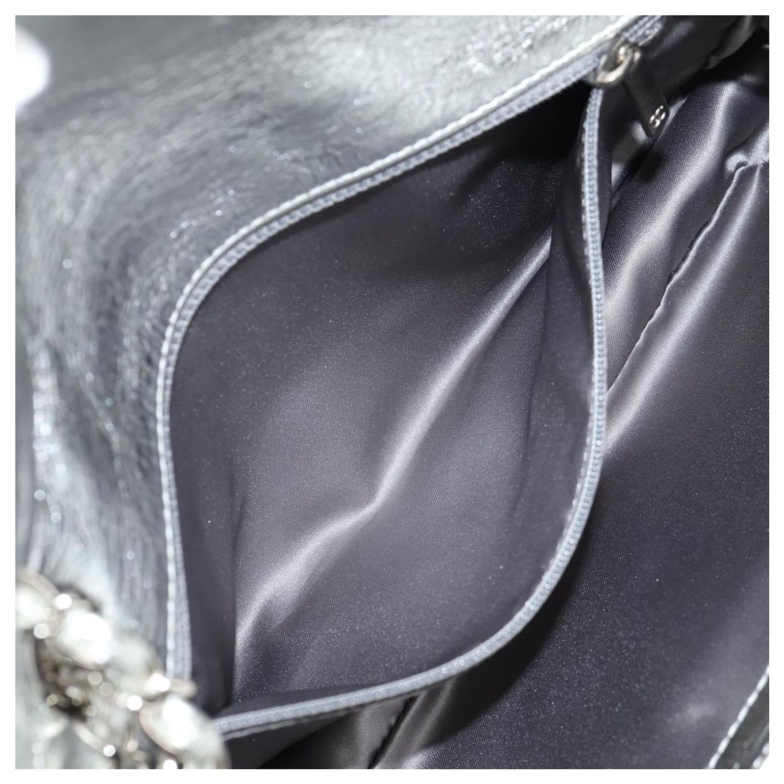 CHANEL Chain Matelasse Shoulder Bag Leather Silver CC Auth MX368V