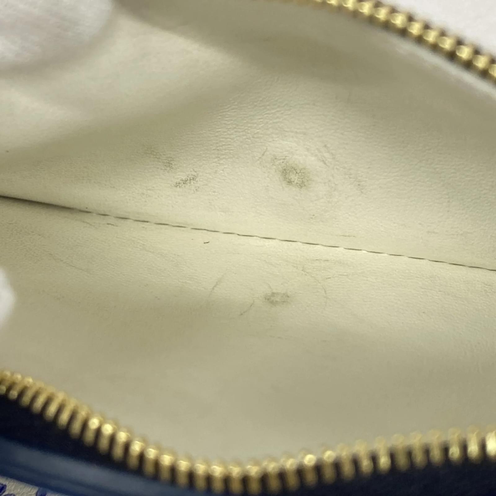 Capucines Louis Vuitton Tri-fold Wallet  ref.2350479