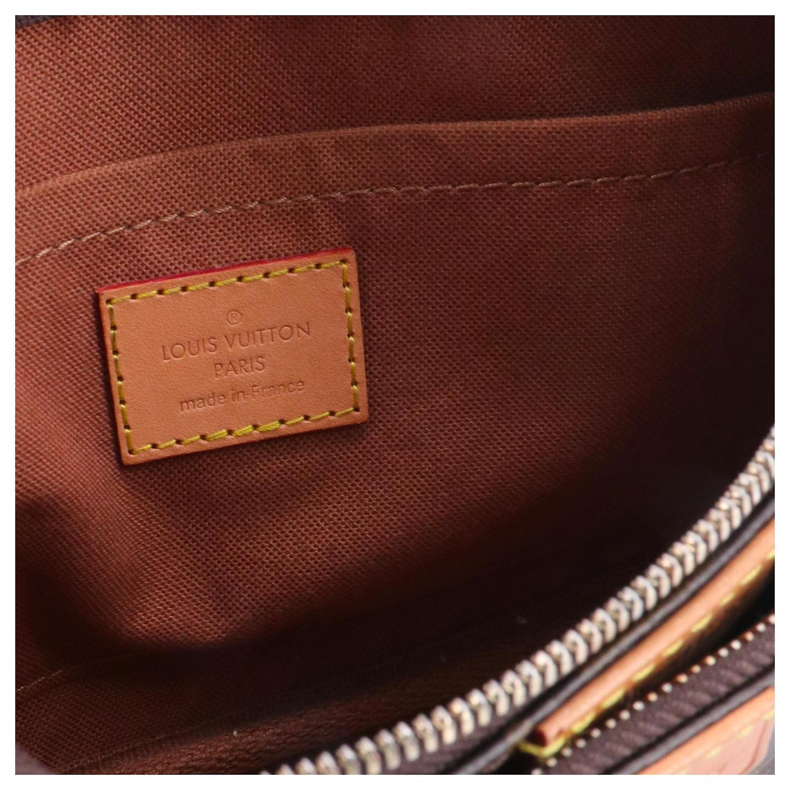 LOUIS VUITTON - Sac  bandoulire Multi pochettes accessoires Louis Vuitton en toile monogramme Brown Cloth  ref.2354978