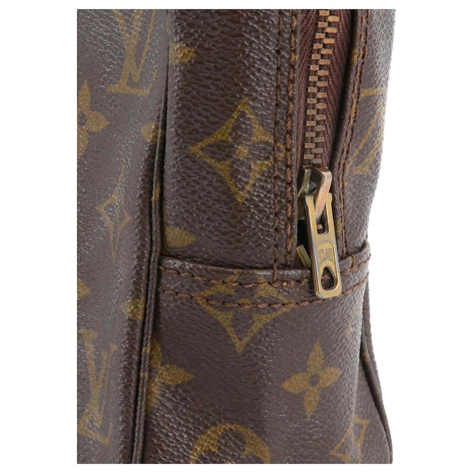 LOUIS VUITTON - Louis Vuitton toiletry bag in vintage coated canvas Brown Cloth  ref.2355053