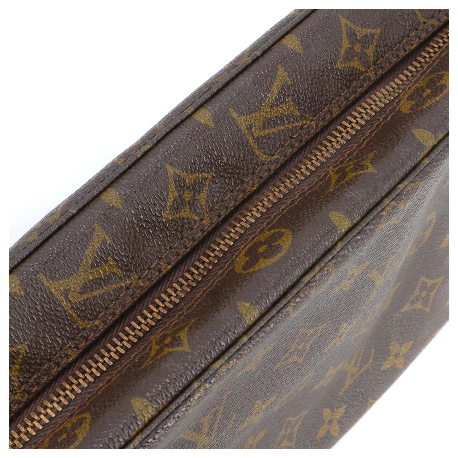 LOUIS VUITTON - Louis Vuitton toiletry bag in vintage coated canvas Brown Cloth  ref.2355053