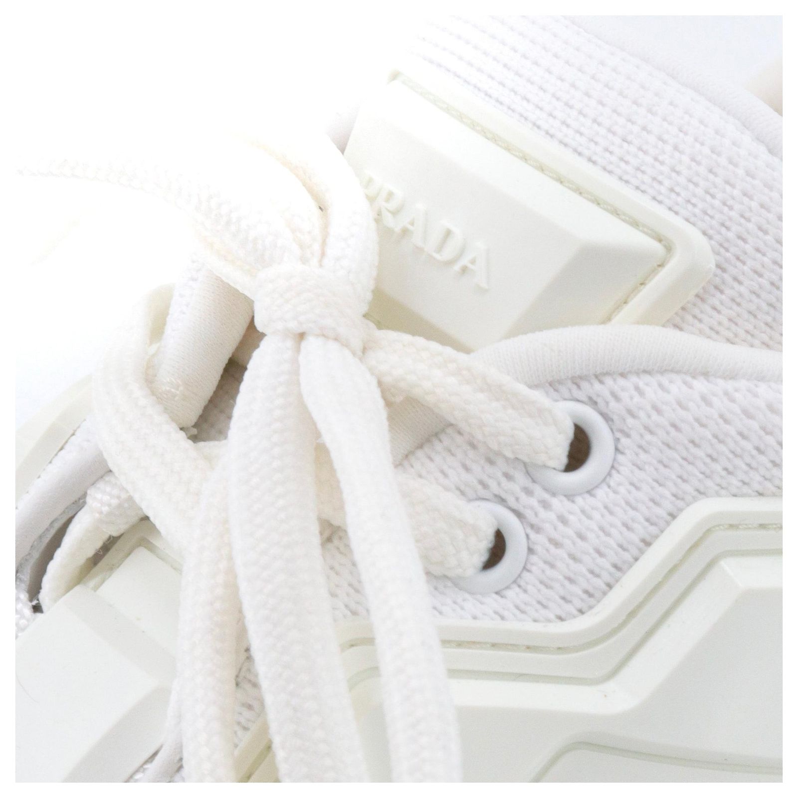 PRADA - Prada Cloudbust Thunder sneakers in white canvas (T37 
