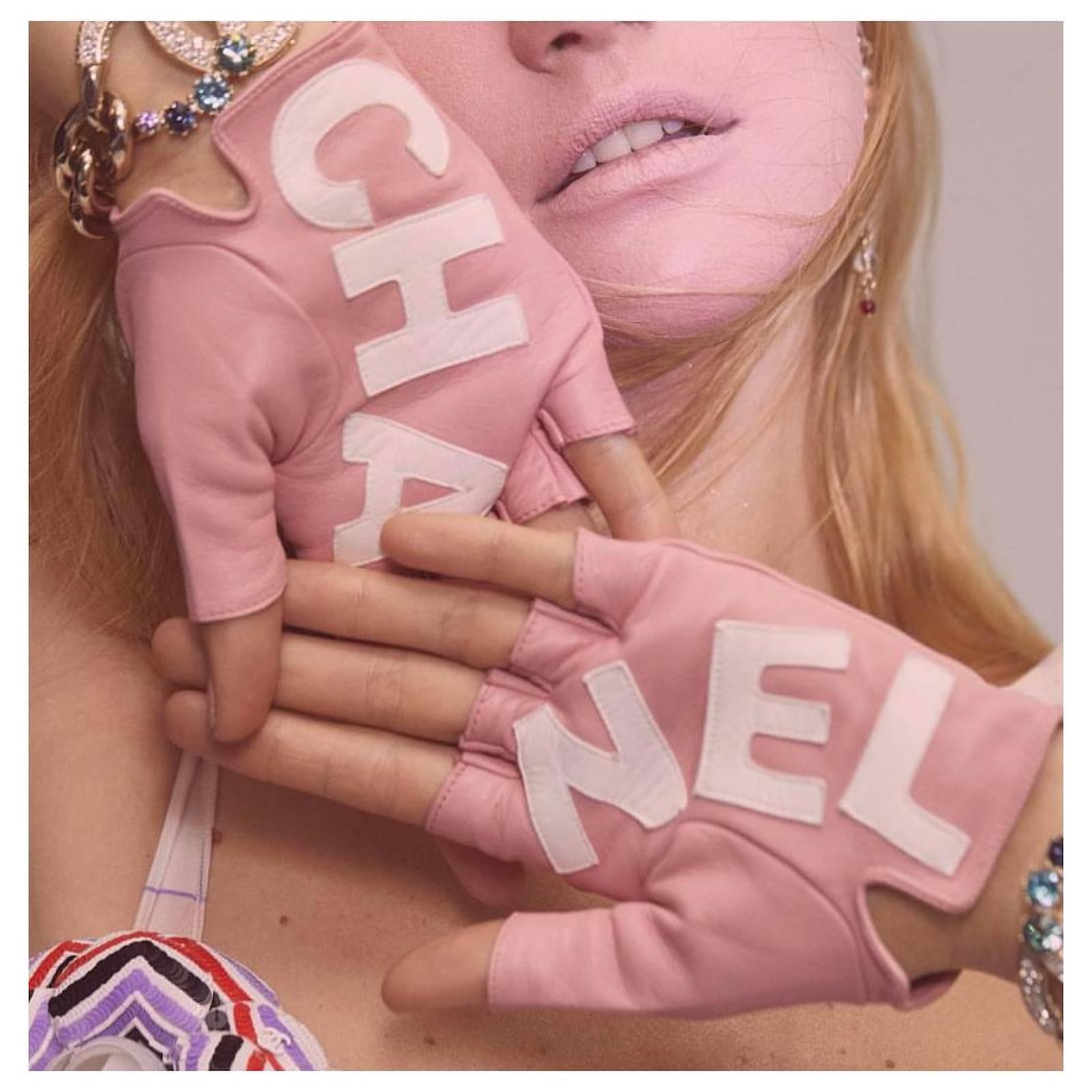 Chanel Gloves Pink Leather ref.JC2274901 (Sold) - Joli Closet