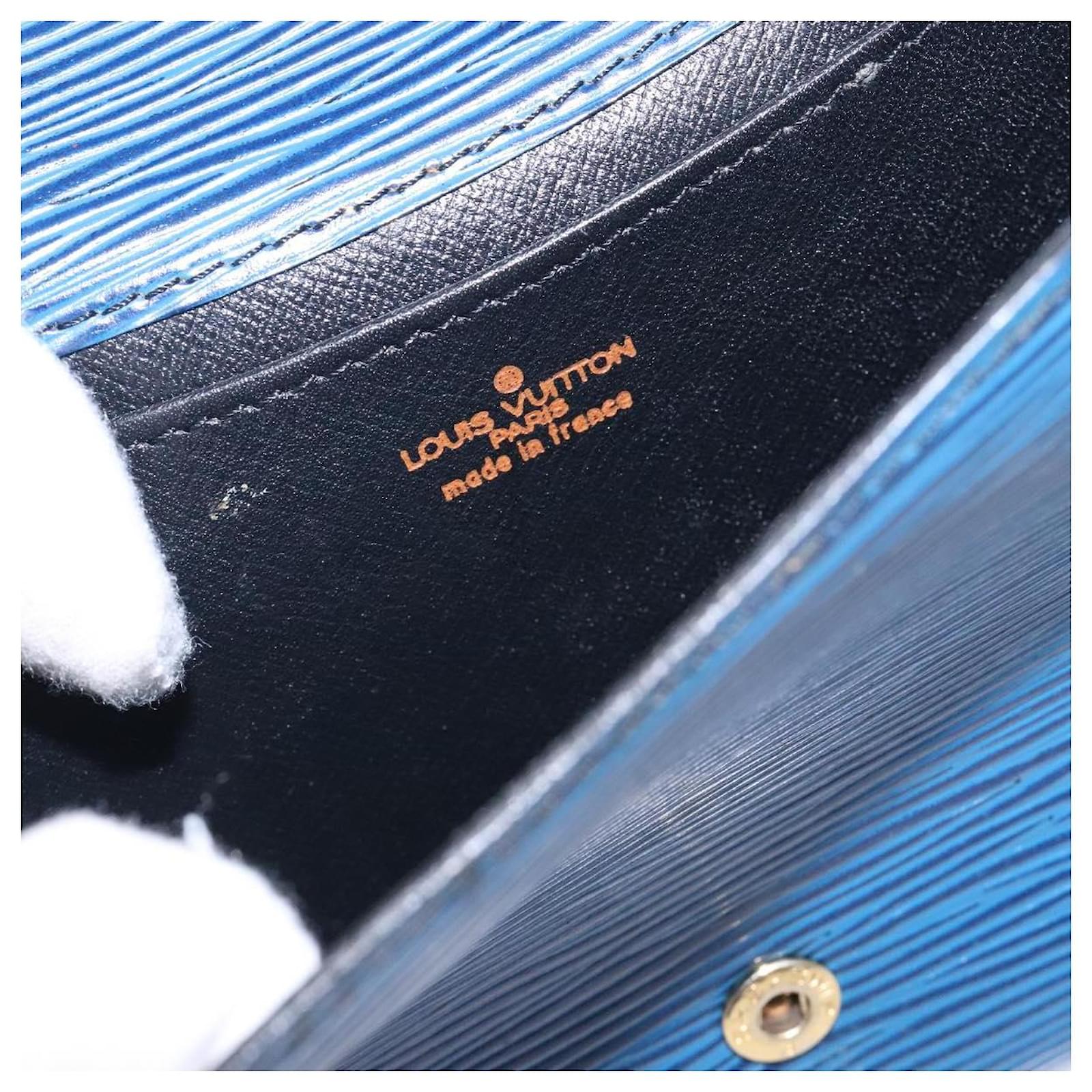 LOUIS VUITTON Epi Art Deco Clutch Bag Blue M52635 LV Auth bs27963 Leather  ref.2370517