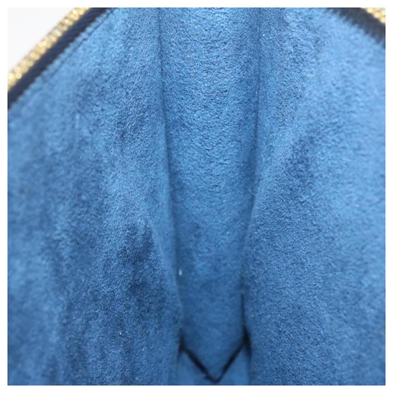 LOUIS VUITTON Epi Pochette Accessoires Pouch Blue M52945 LV Auth 23568AV Leather  ref.2374104