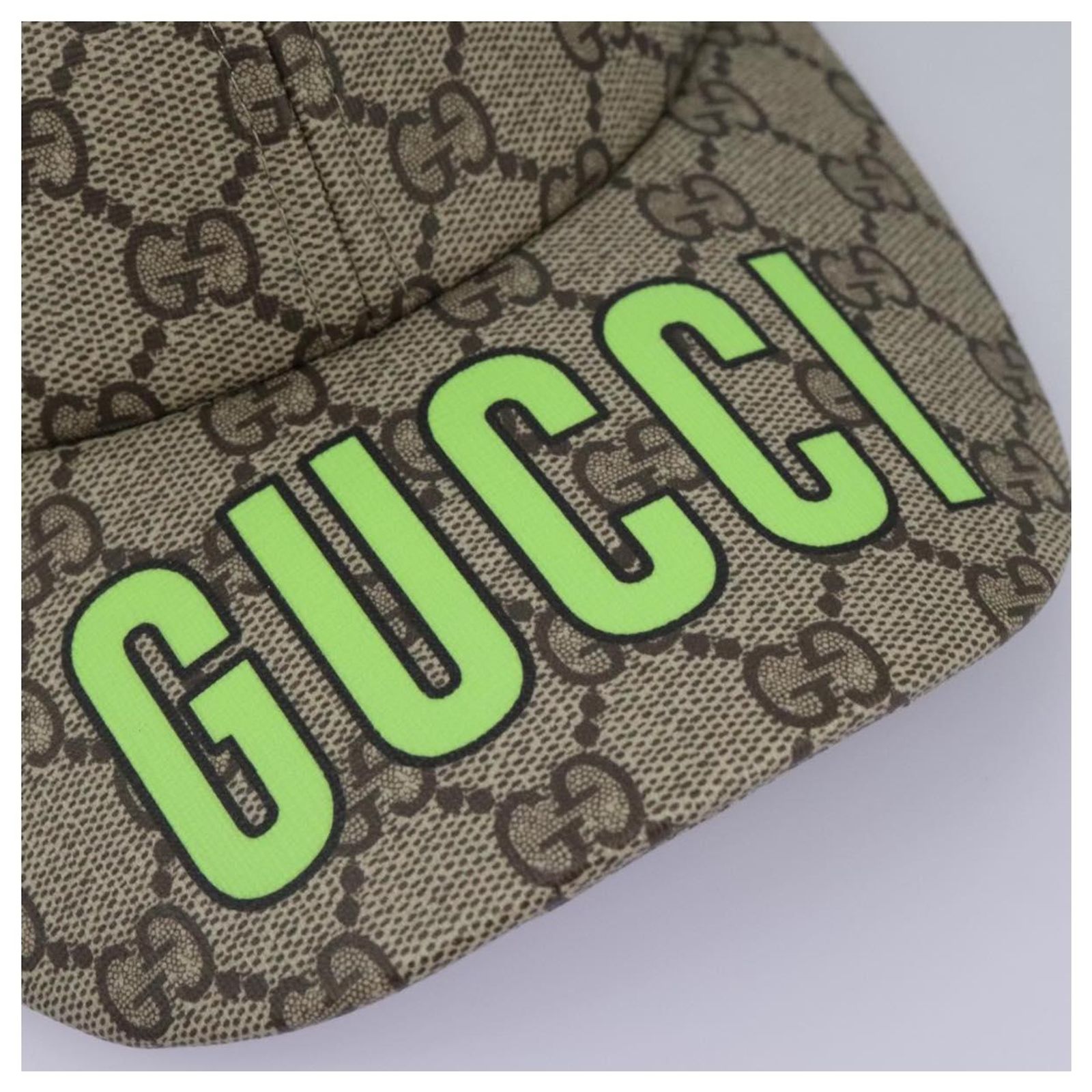 GUCCI GG Supreme Strawberry baseball Cap PVC XL Beige 700665 Auth am7681V GUCCI GG Supreme Strawberry baseball Cap PVC XL Beige 700665  main image 4