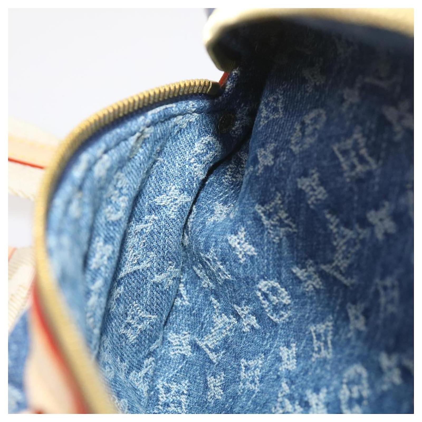 LOUIS VUITTON Monogram Denim High Rise Waist bag Blue M46837 LV Auth ar11395SM  ref.2376266