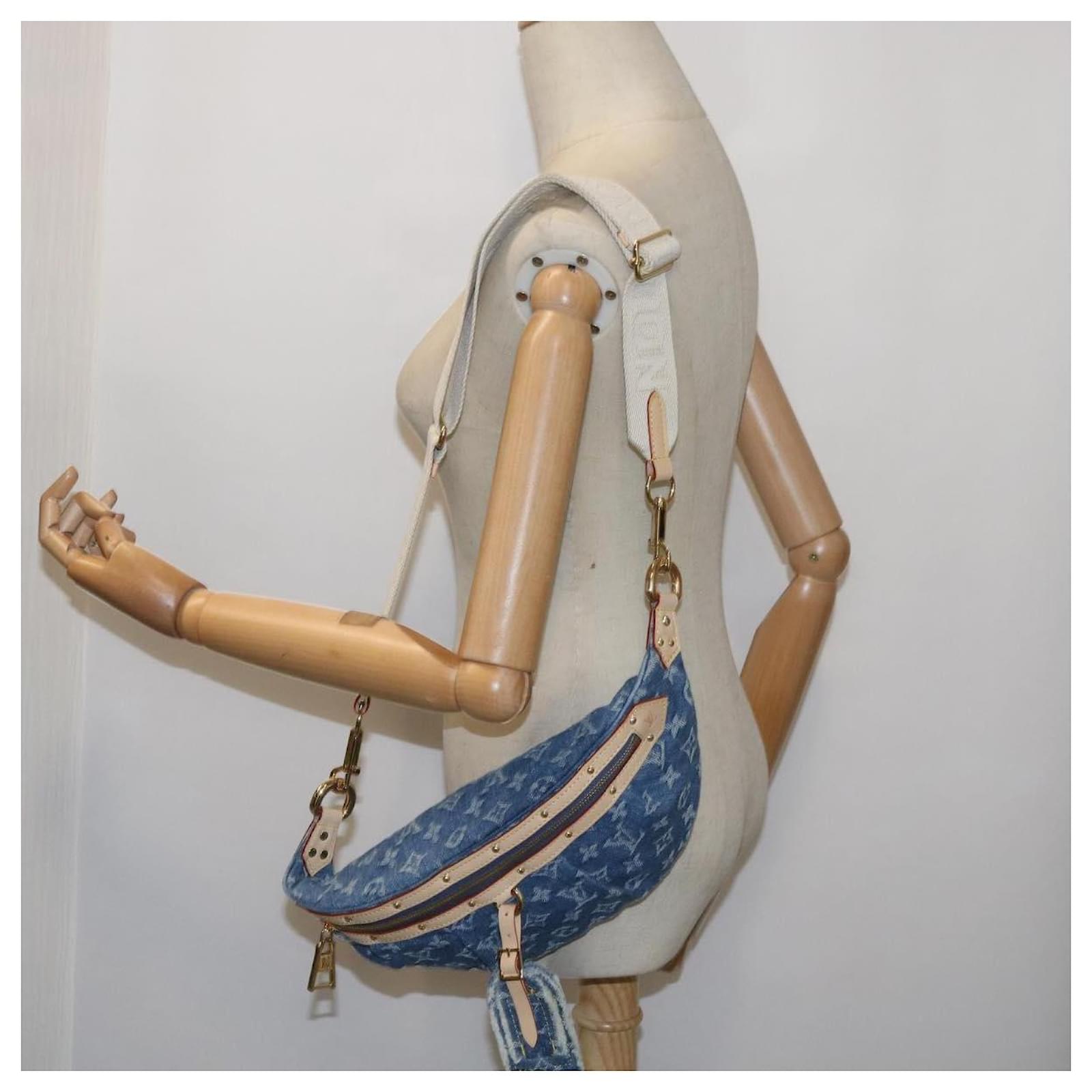 LOUIS VUITTON Monogram Denim High Rise Waist bag Blue M46837 LV Auth ar11395SM  ref.2376266