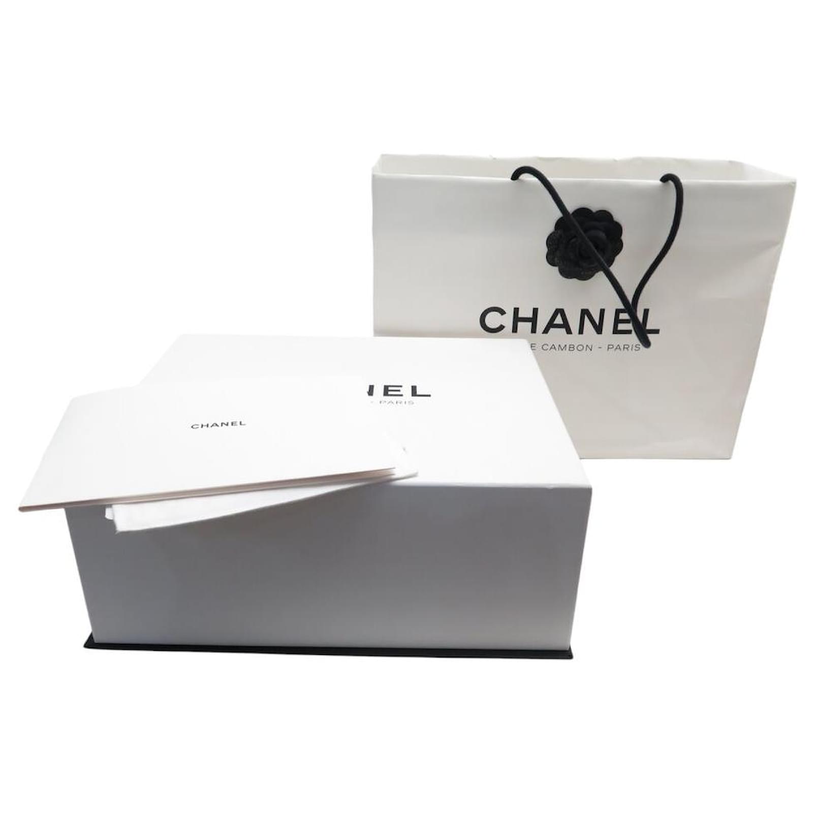 NEW CHANEL SMALL CHOPPING V STITCH CHEVRON LEATHER HANDBAG