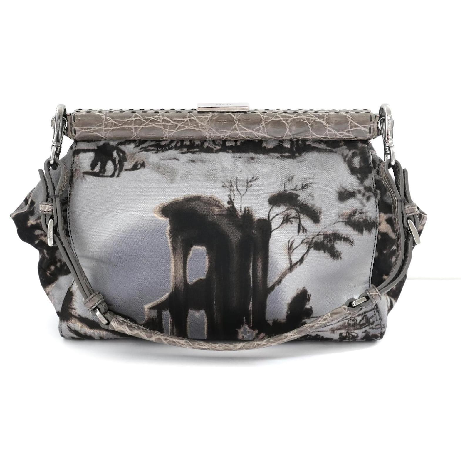 Prada Fall 2004 Templi Bag Nylon & Leather Grey ref.2382254 - Joli