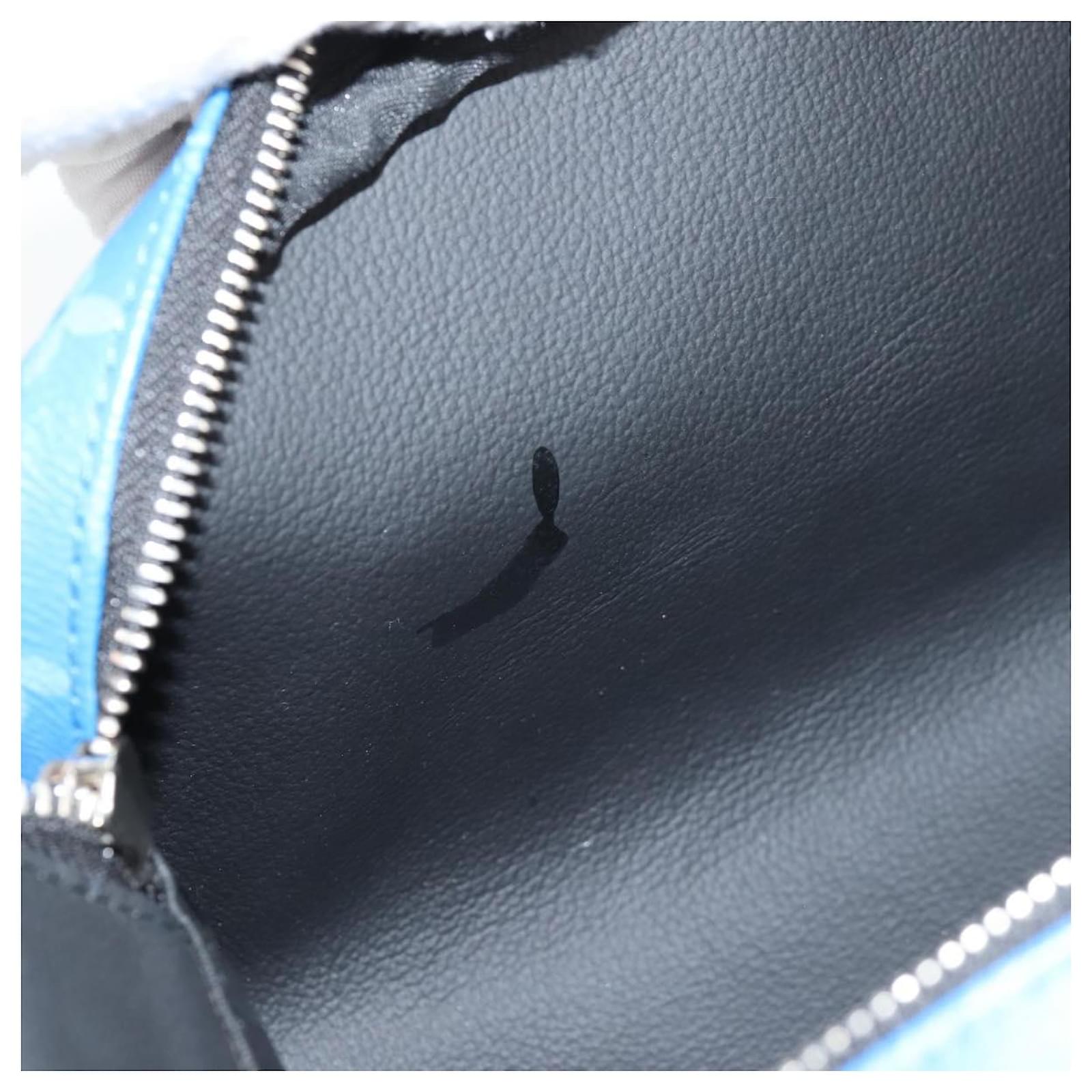 LOUIS VUITTON Tiger Lama Monogram Dopp Kit Clutch Bag Blue M30849 Auth 130475M Leather ref.2399238