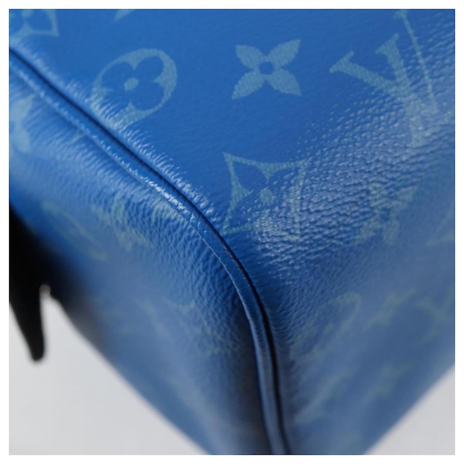 LOUIS VUITTON Tiger Lama Monogram Dopp Kit Clutch Bag Blue M30849 Auth 130475M Leather ref.2399238