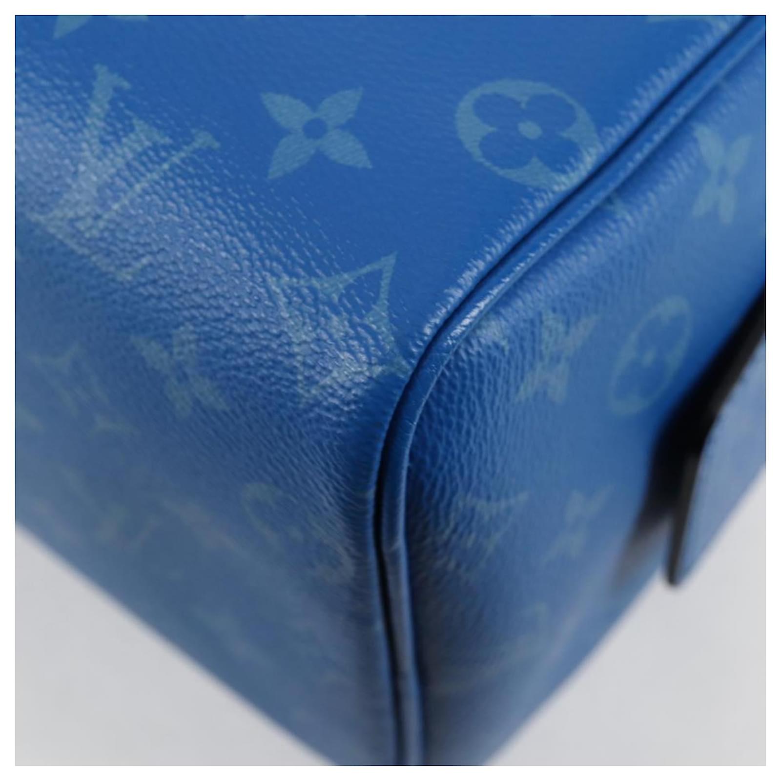 LOUIS VUITTON Tiger Lama Monogram Dopp Kit Clutch Bag Blue M30849 Auth 130475M Leather ref.2399238