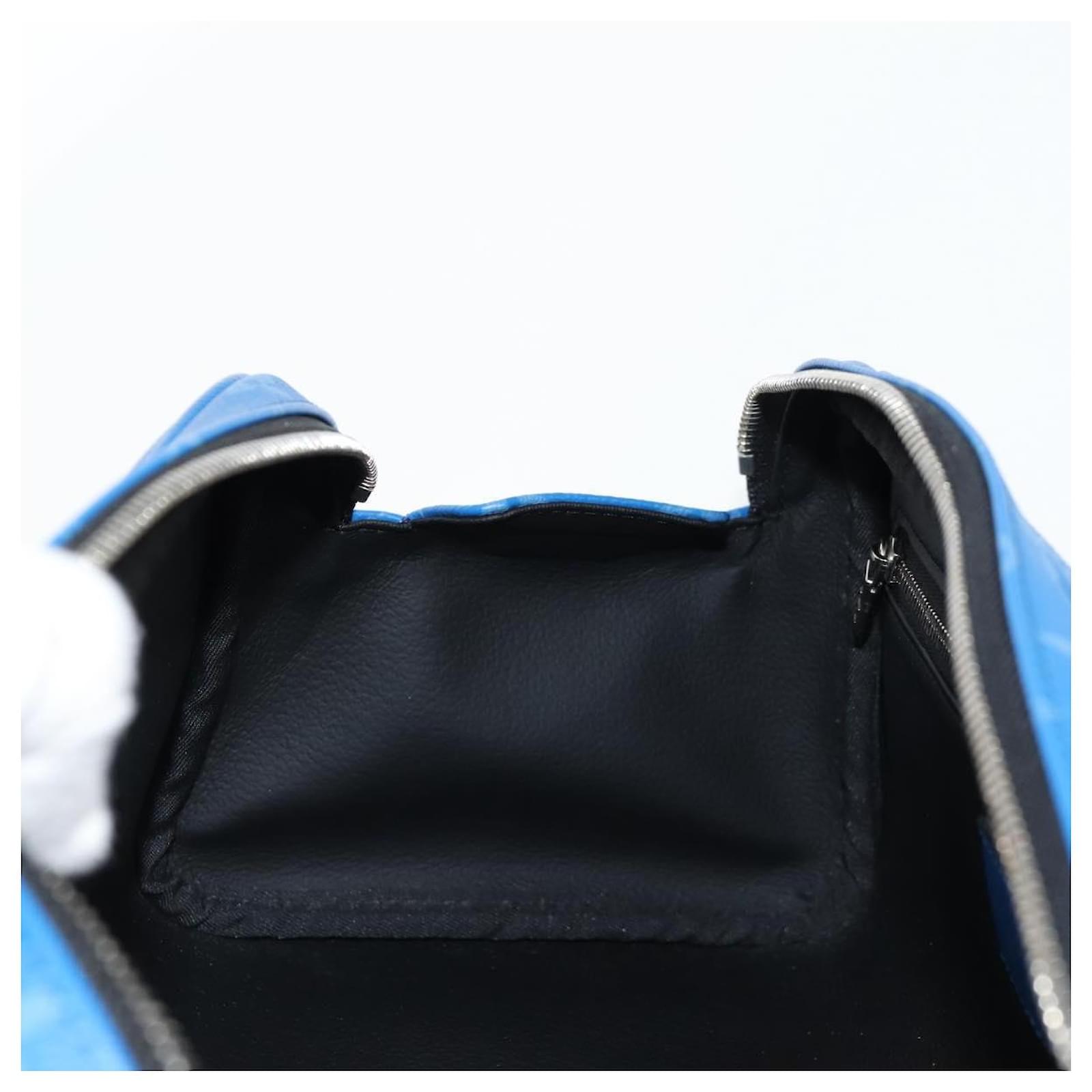 LOUIS VUITTON Tiger Lama Monogram Dopp Kit Clutch Bag Blue M30849 Auth 130475M Leather ref.2399238