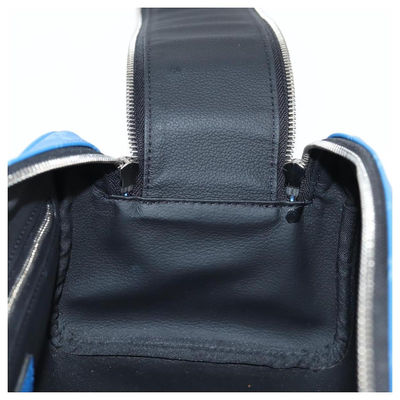 LOUIS VUITTON Tiger Lama Monogram Dopp Kit Clutch Bag Blue M30849 Auth 130475M Leather ref.2399238