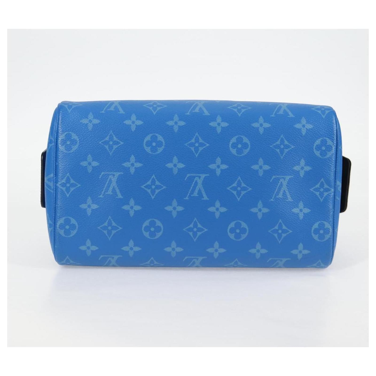 LOUIS VUITTON Tiger Lama Monogram Dopp Kit Clutch Bag Blue M30849 Auth 130475M Leather ref.2399238