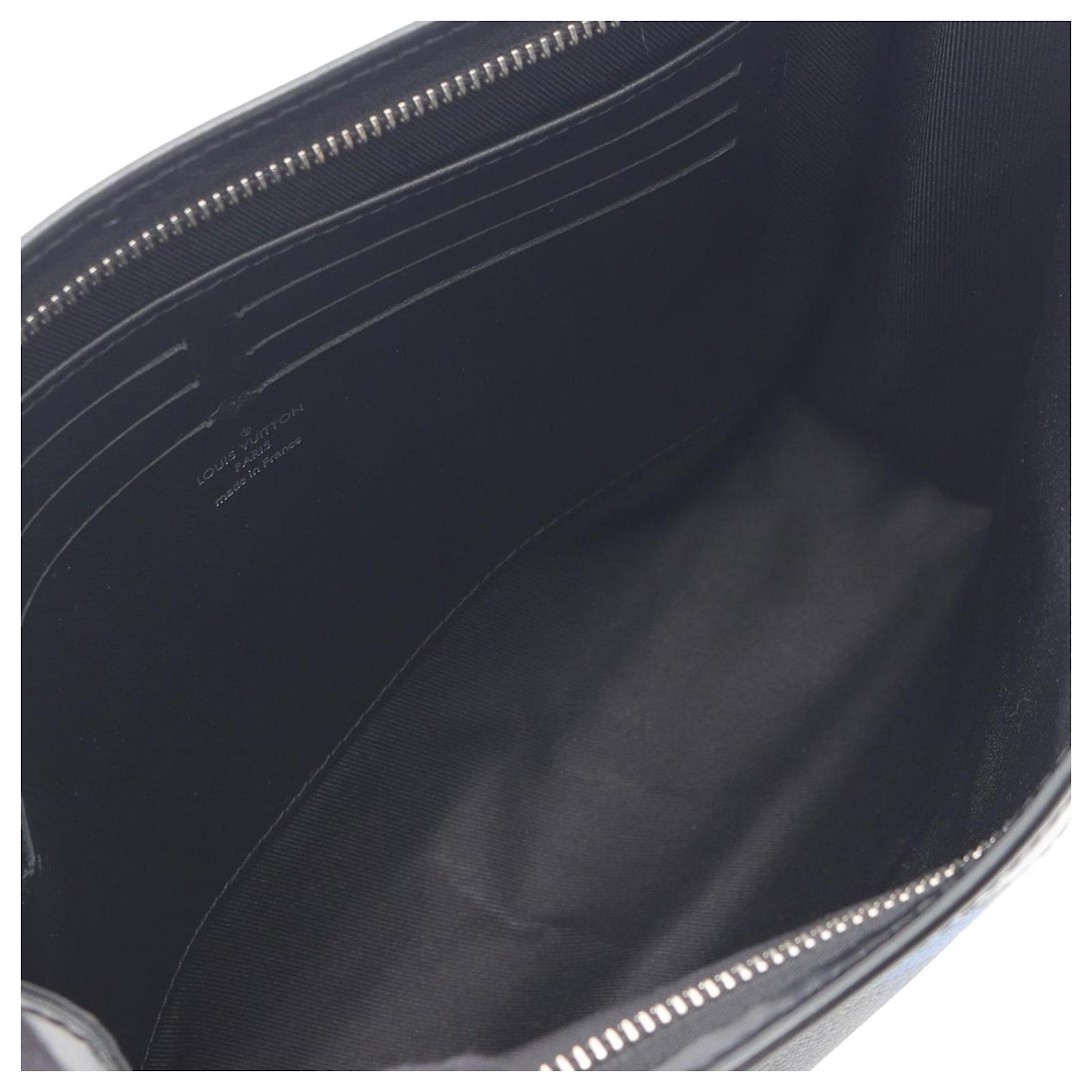 Louis Vuitton Black Damier Graphite Pixel Pochette Voyage MM Cloth Cloth  ref.2399766