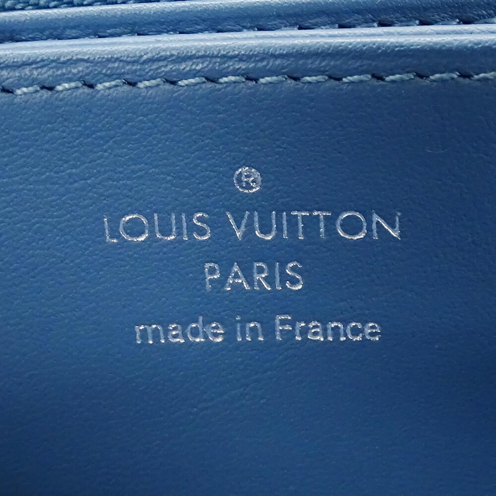 Louis Vuitton Mahina Women's Zippy Wallet Blue Leather  ref.2401566