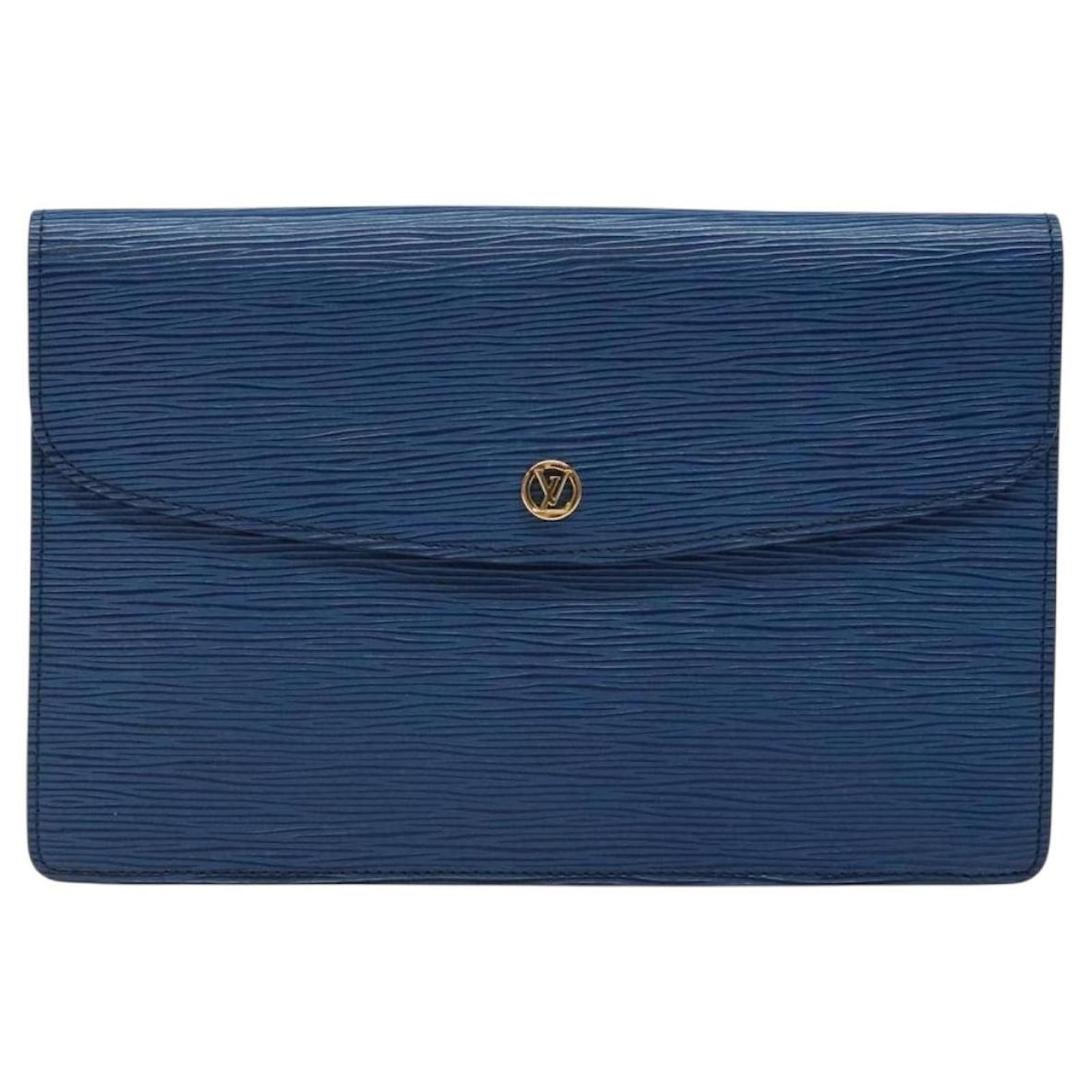 LOUIS VUITTON Epi Montaigne 27 Clutch Bag Blue M52655 LV Auth 135873 Leather ref.2404658
