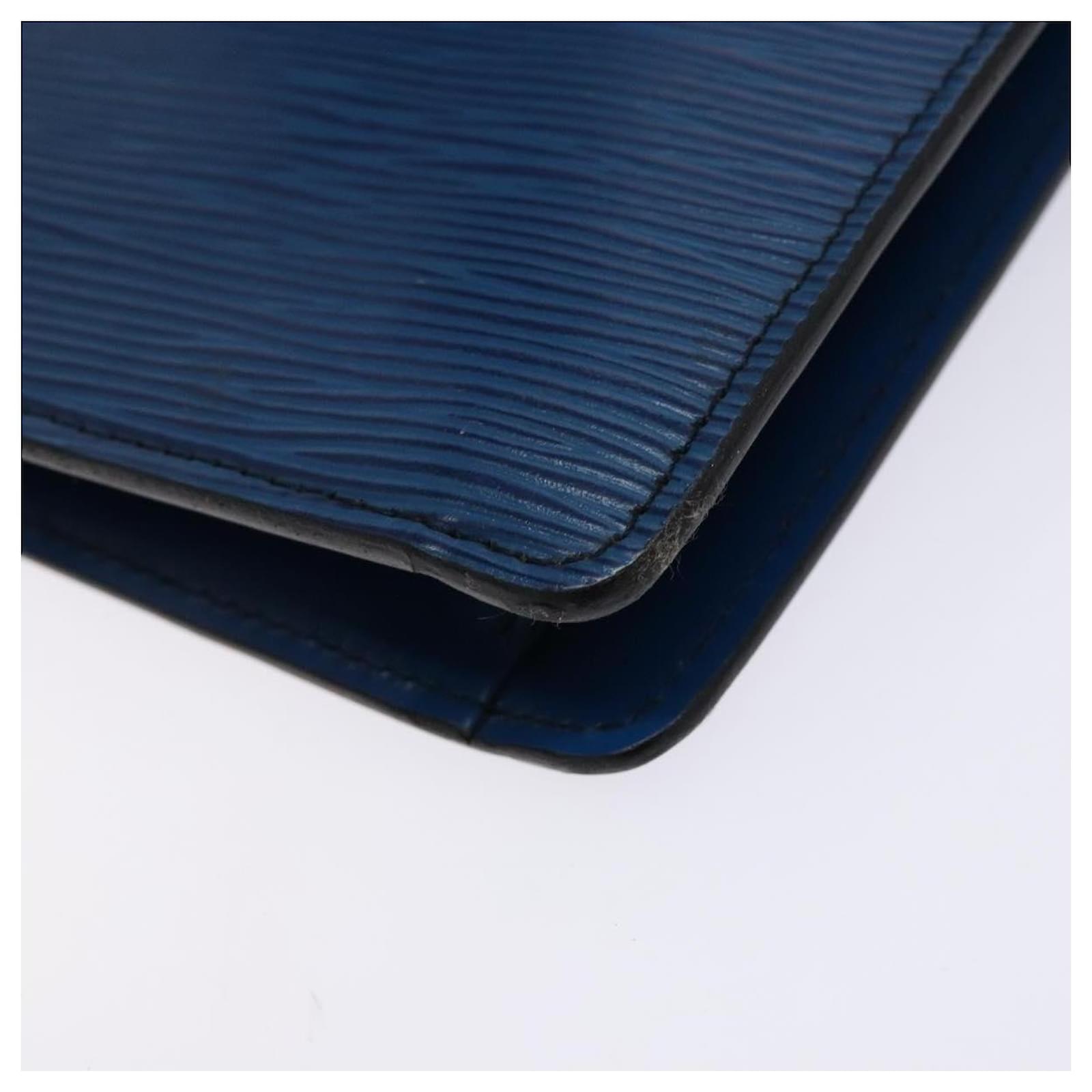 LOUIS VUITTON Epi Montaigne 27 Clutch Bag Blue M52655 LV Auth 135873 Leather ref.2404658
