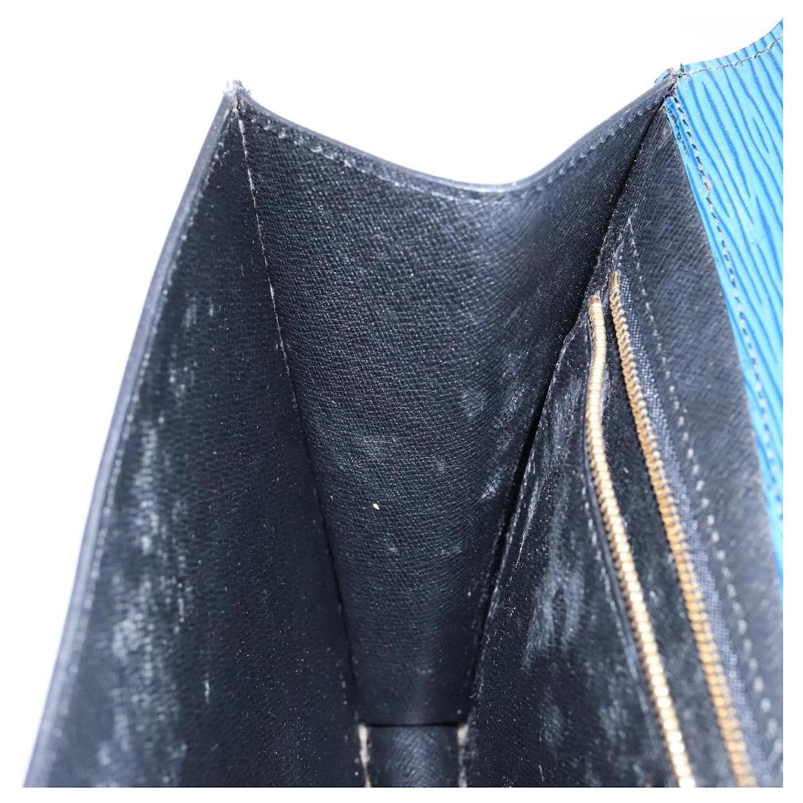 LOUIS VUITTON Epi Montaigne 27 Clutch Bag Blue M52655 LV Auth 135873 Leather ref.2404658