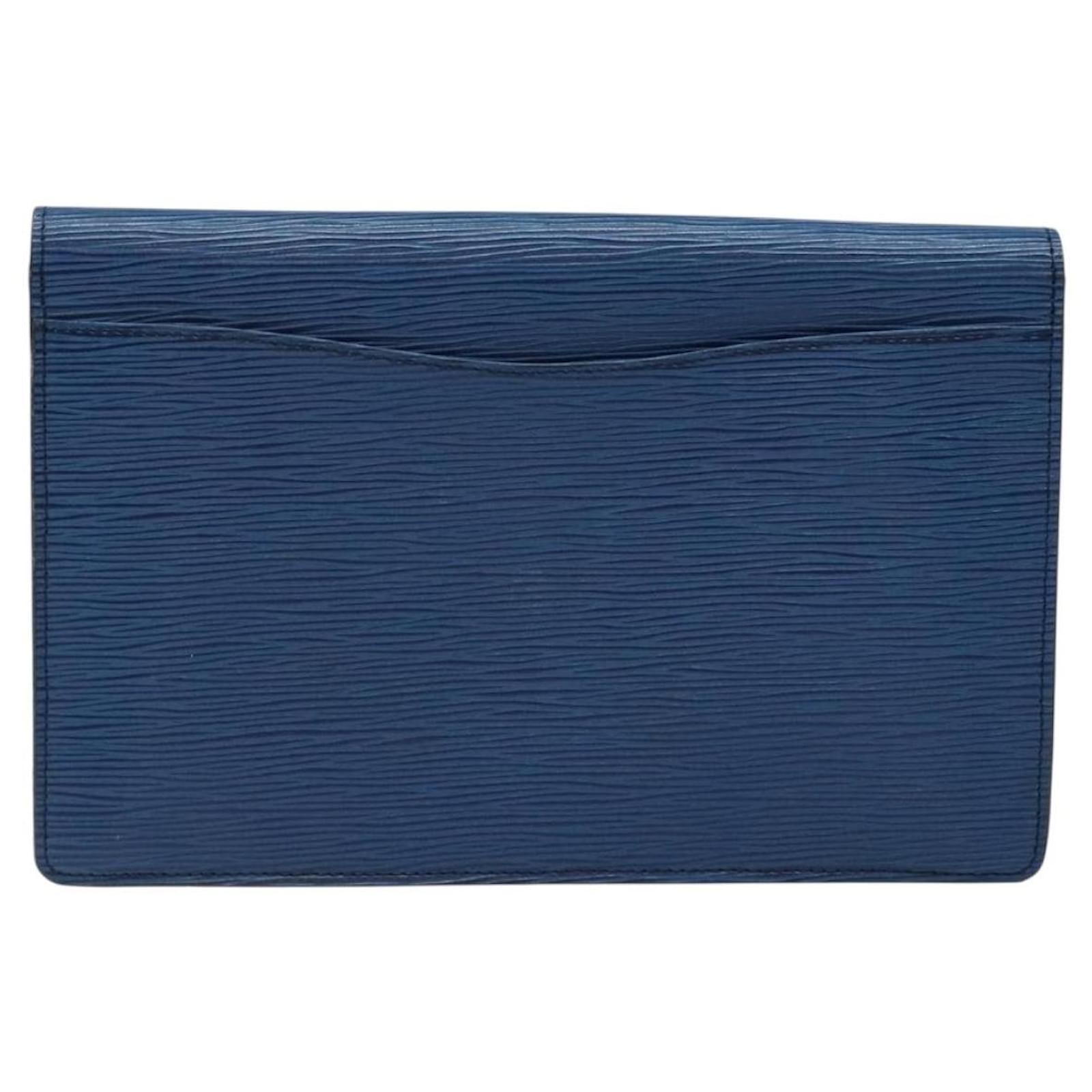 LOUIS VUITTON Epi Montaigne 27 Clutch Bag Blue M52655 LV Auth 135873 Leather ref.2404658