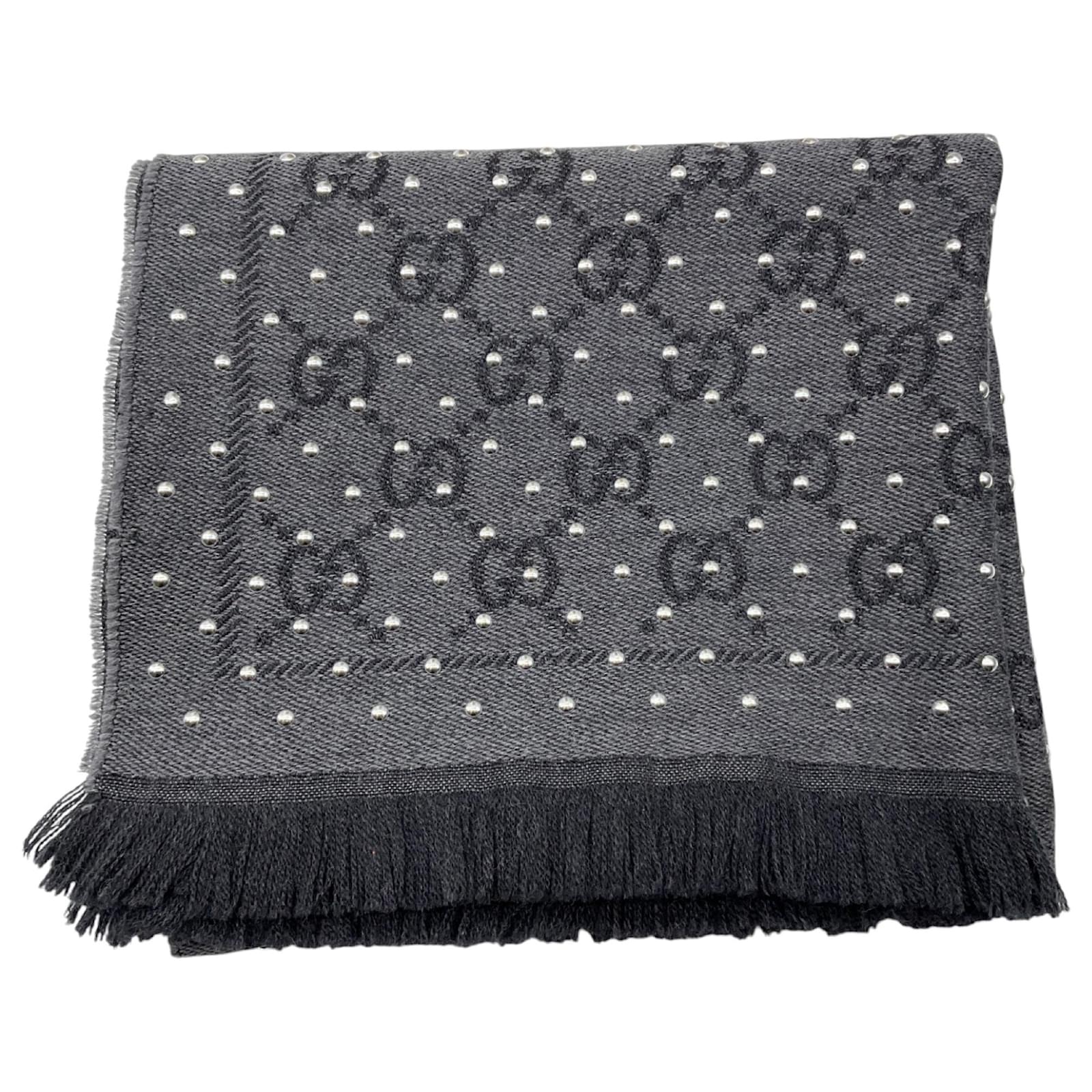 Sciarpa in lana frangiata con borchie logo GG grigio carbone di