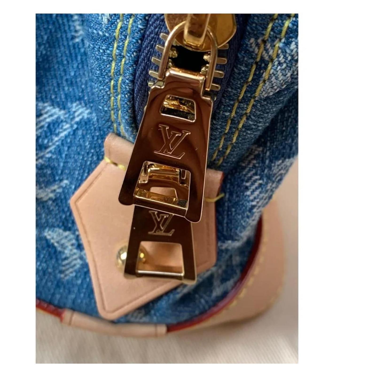 Louis Vuitton Clutch bags Blue Denim ref.2414927