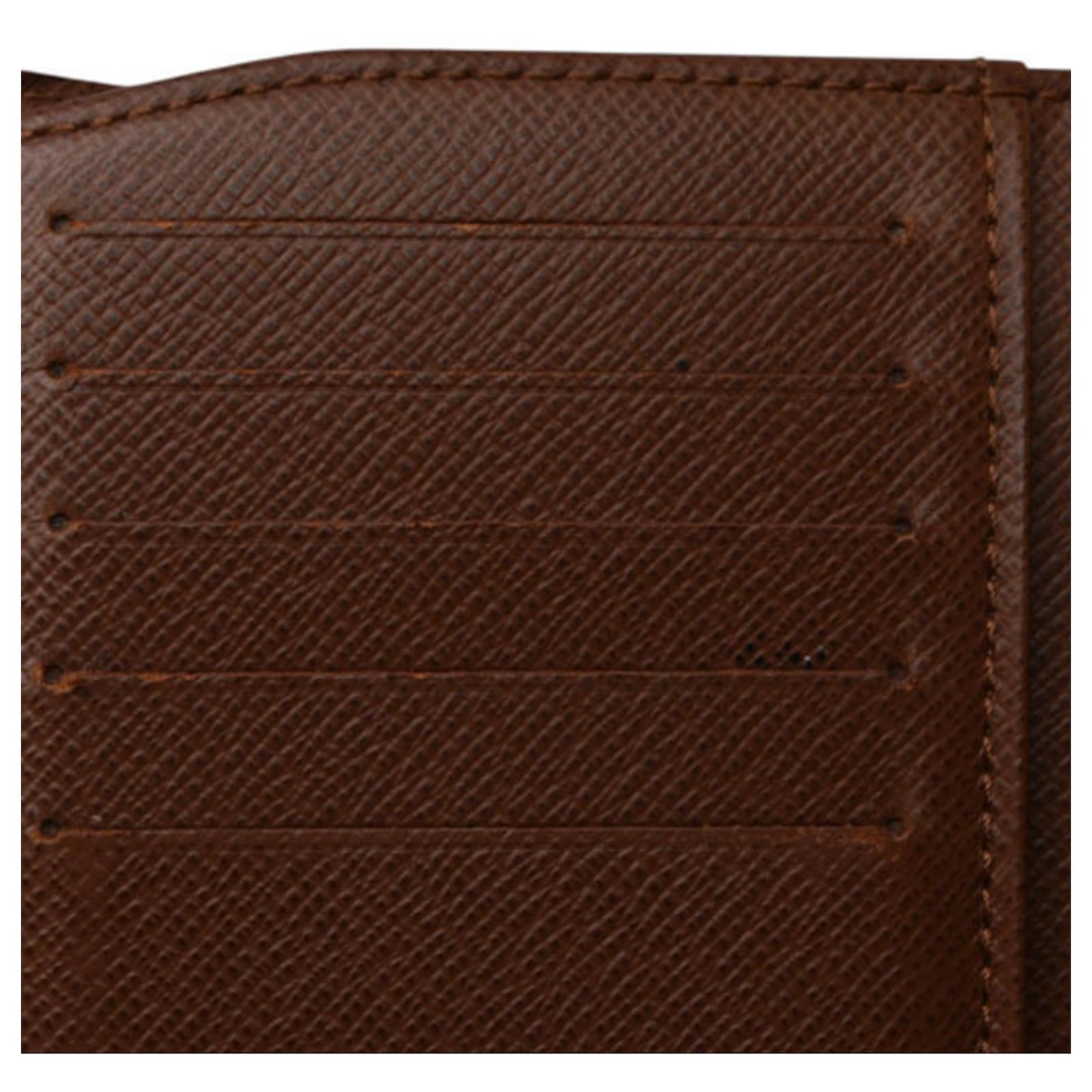 Louis Vuitton Monogram Bi-Fold Wallet Brown Patent leather  ref.2416001