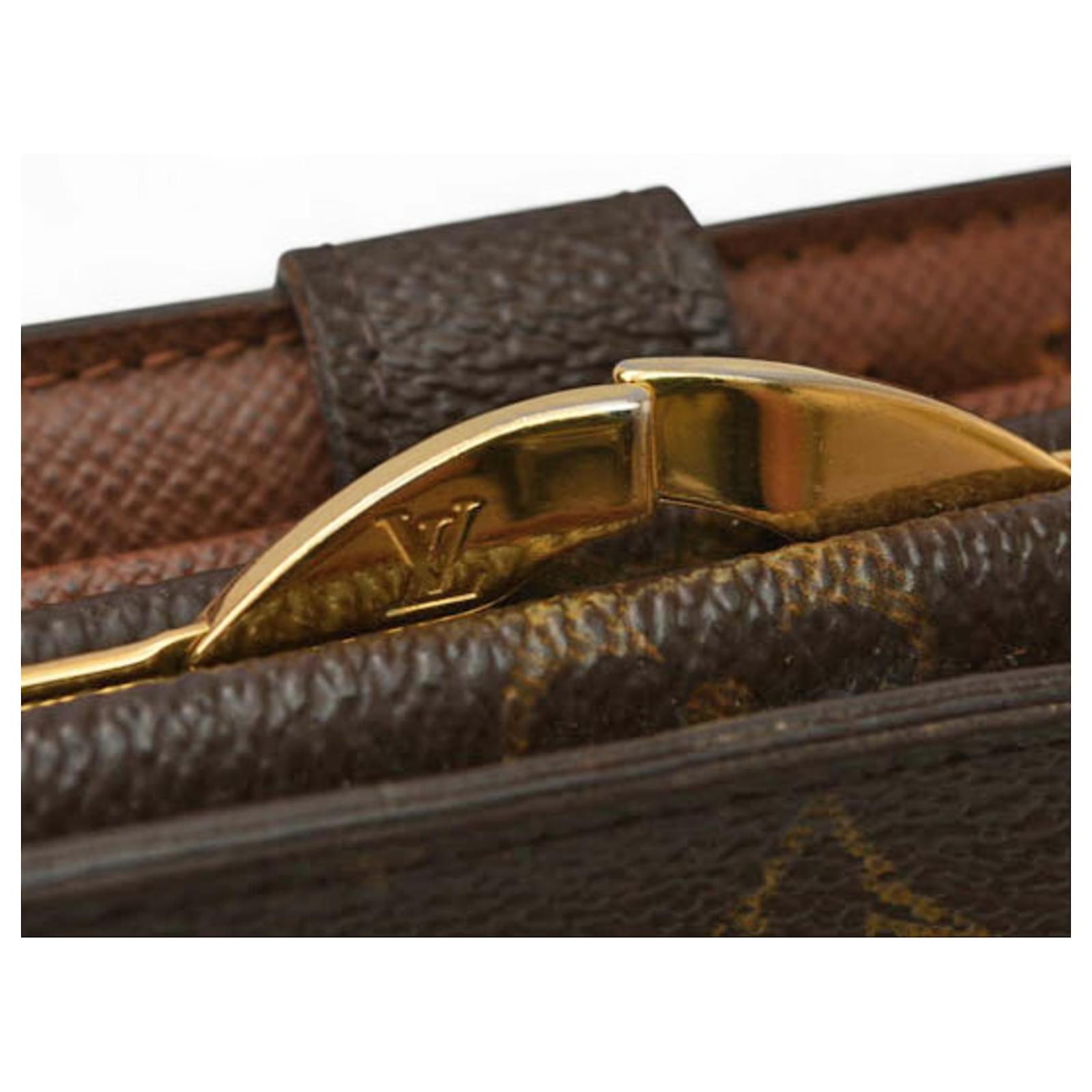 Louis Vuitton Monogram Bi-Fold Wallet Brown Patent leather  ref.2416001
