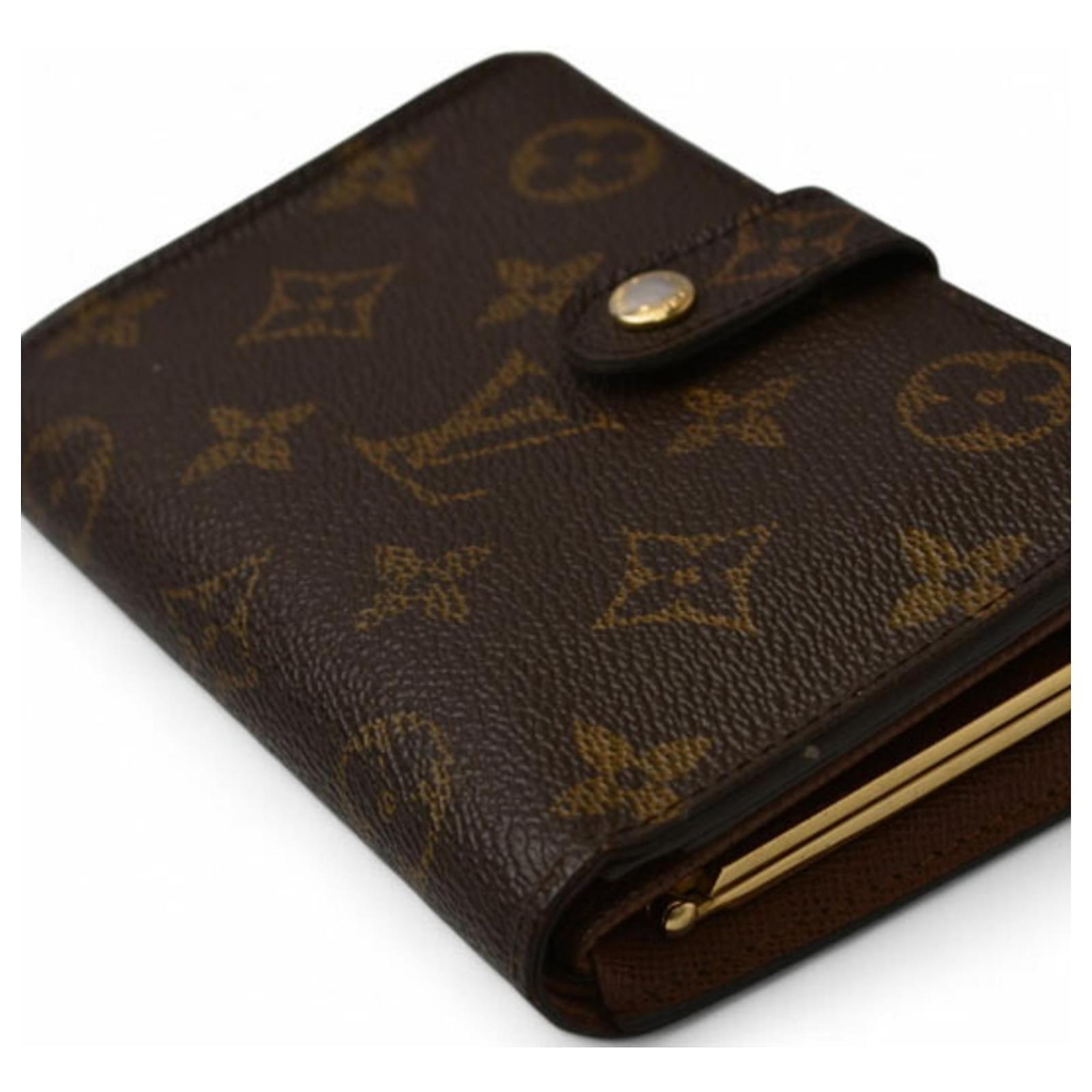 Louis Vuitton Monogram Bi-Fold Wallet Brown Patent leather  ref.2416001