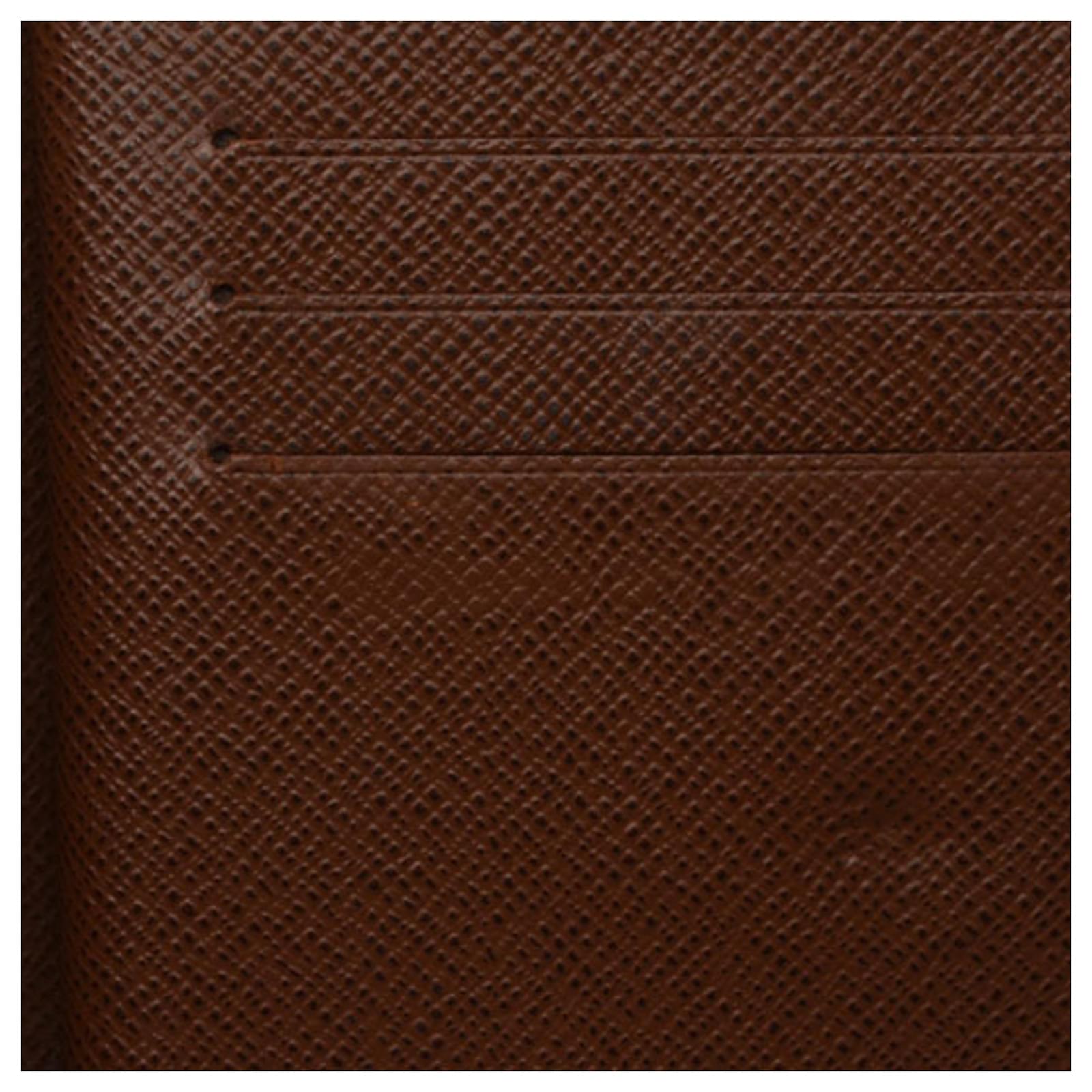 Louis Vuitton Monogram Bi-Fold Wallet Brown Patent leather  ref.2416001