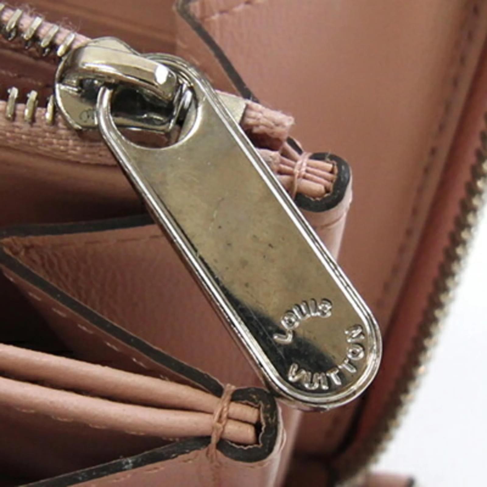 Louis Vuitton Mahina Zippy Wallet Leather  ref.2418447
