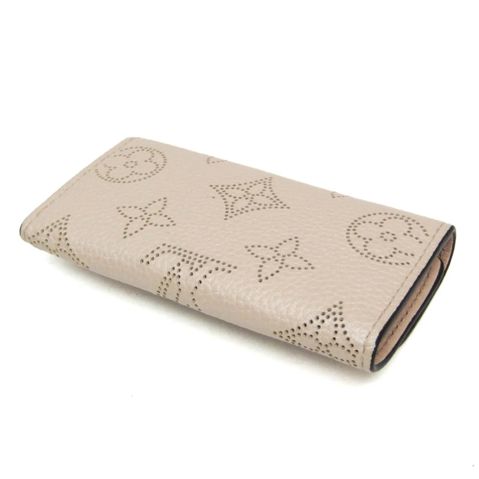 Louis Vuitton Mahina 4 Key Holder Beige Leather  ref.2420722