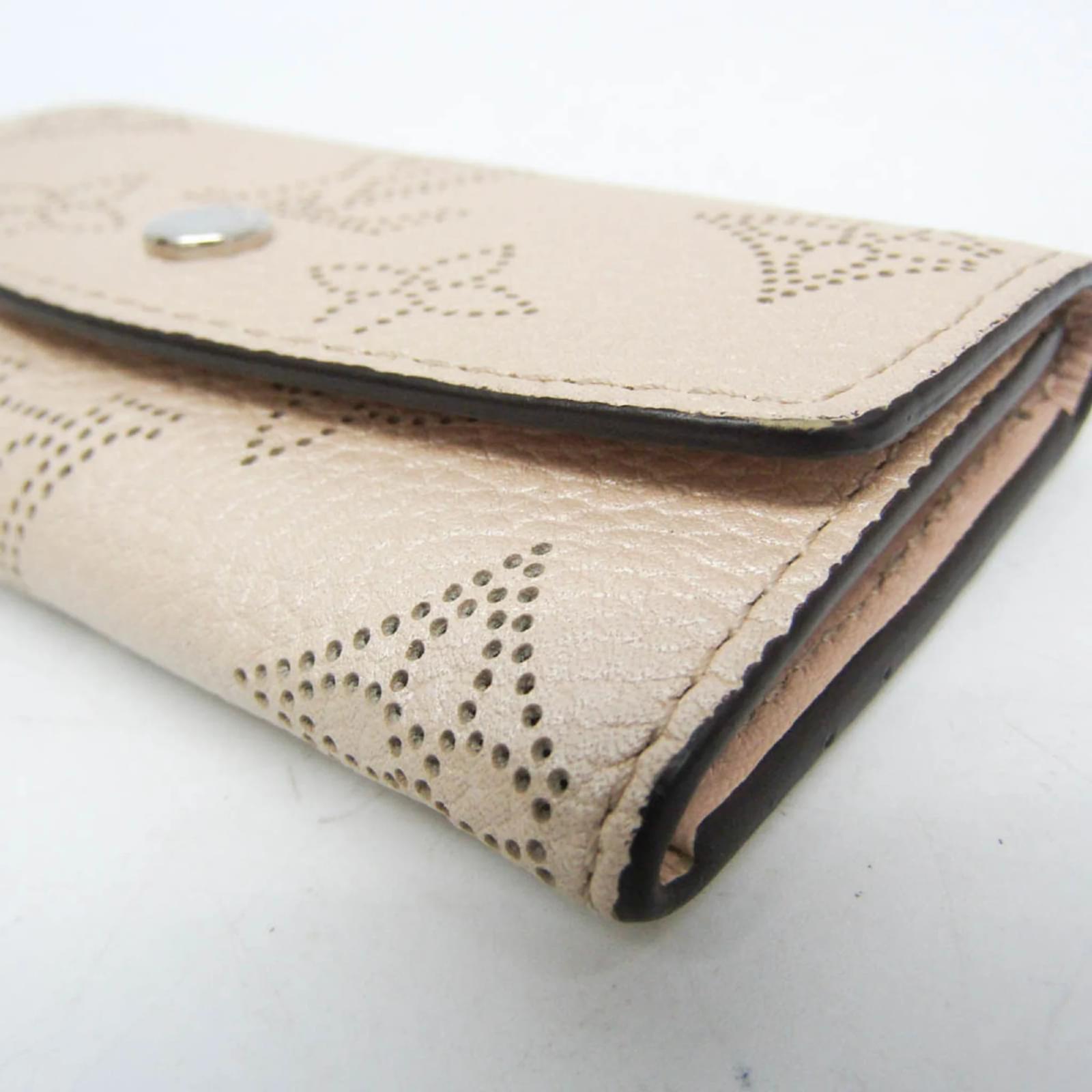 Louis Vuitton Mahina 4 Key Holder Beige Leather  ref.2420722