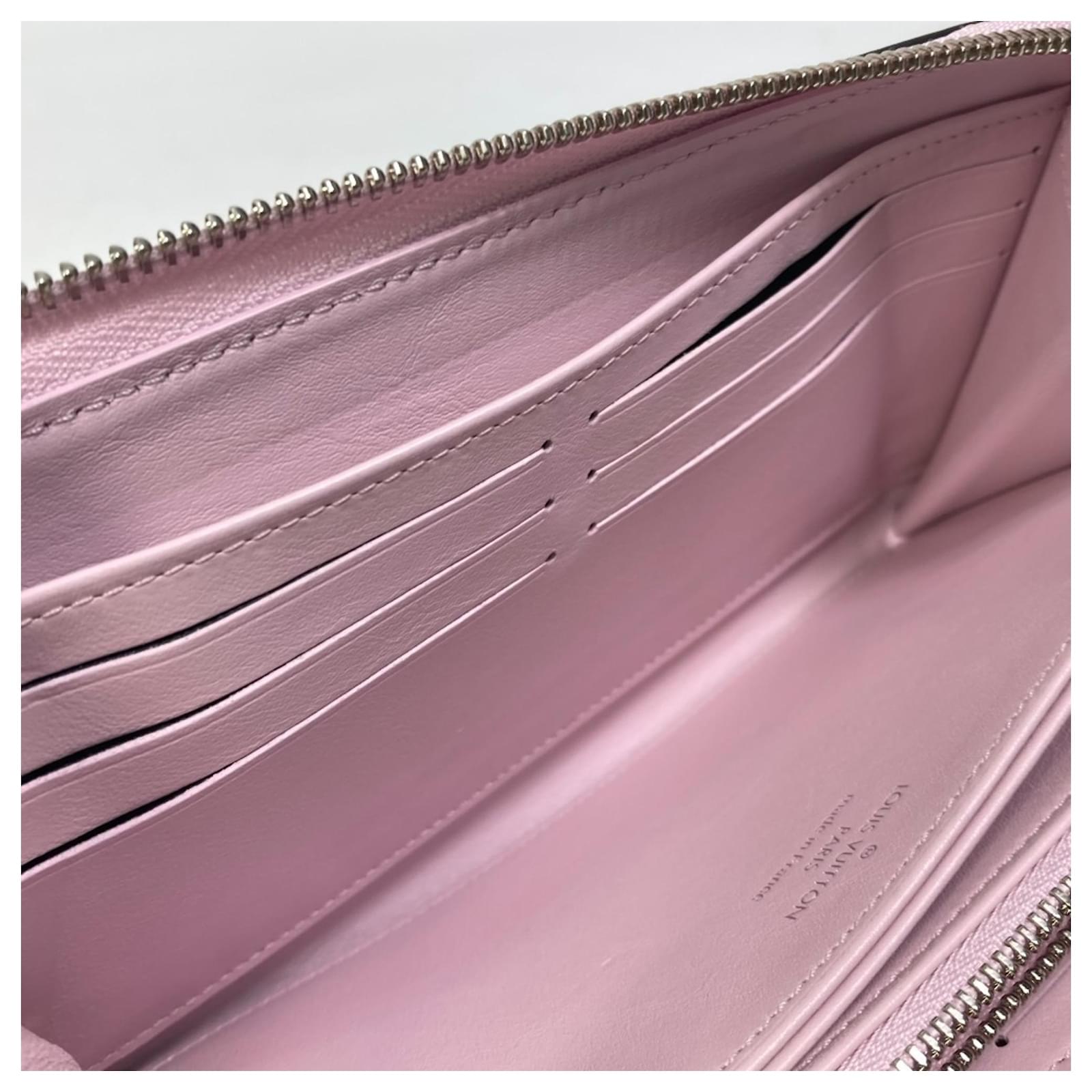Louis Vuitton Mahina Zippy Wallet Purple Leather  ref.2421126
