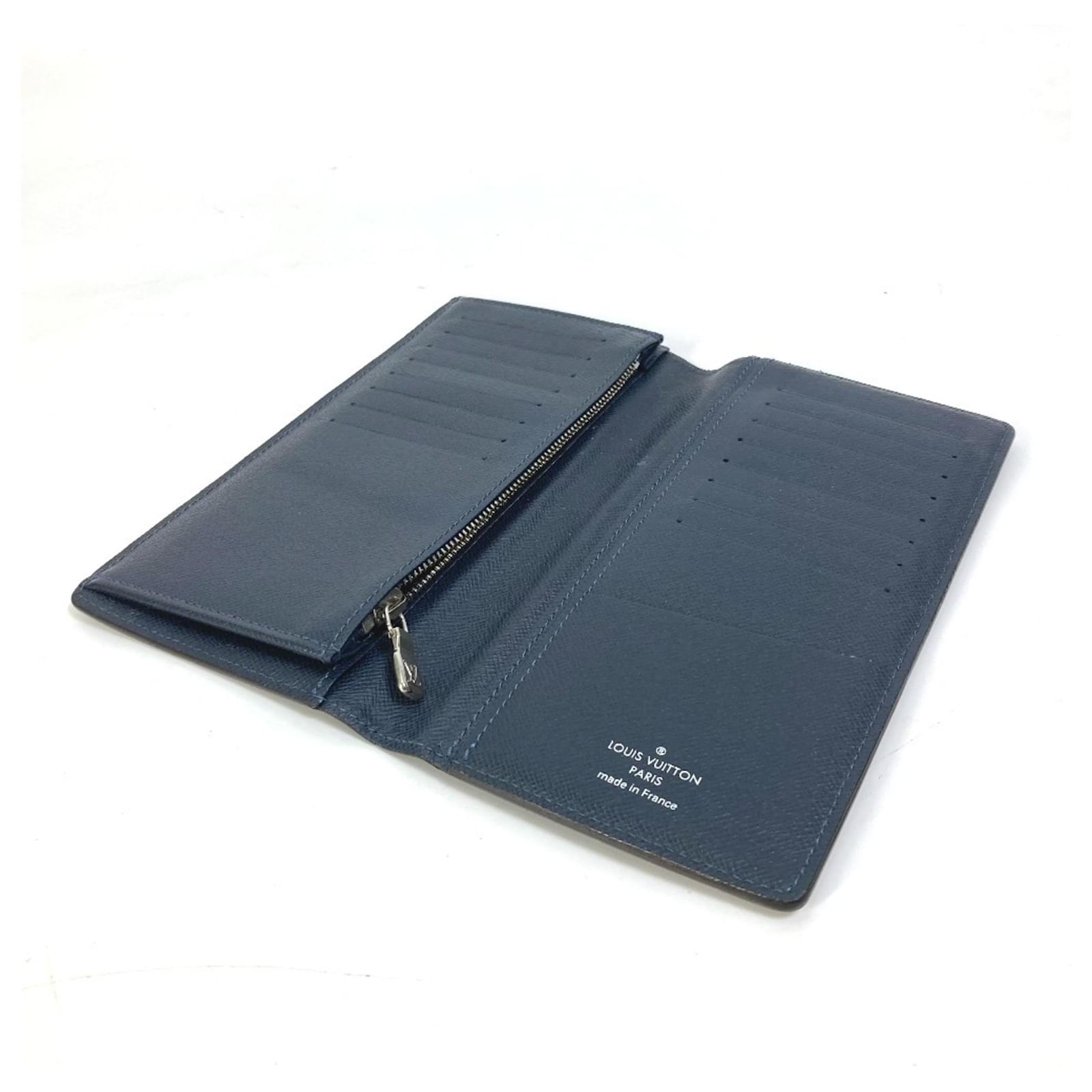 Louis Vuitton Taiga V Portefeuille Brazza NM Bifold Long Wallet Blue Navy blue Leather  ref.2422160