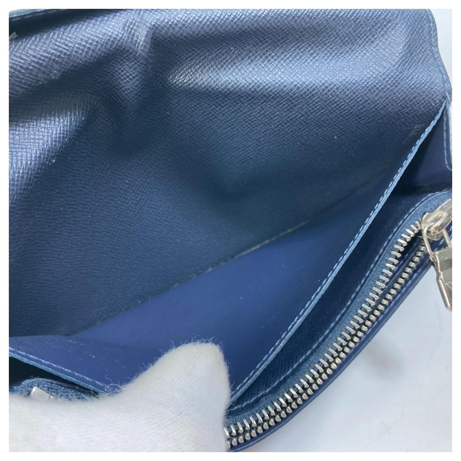 Louis Vuitton Taiga V Portefeuille Brazza NM Bifold Long Wallet Blue Navy blue Leather  ref.2422160