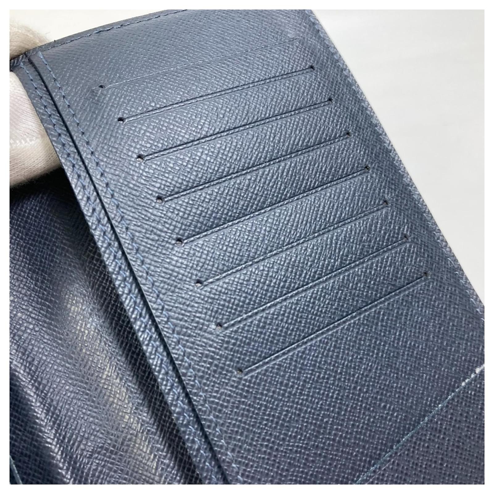 Louis Vuitton Taiga V Portefeuille Brazza NM Bifold Long Wallet Blue Navy blue Leather  ref.2422160