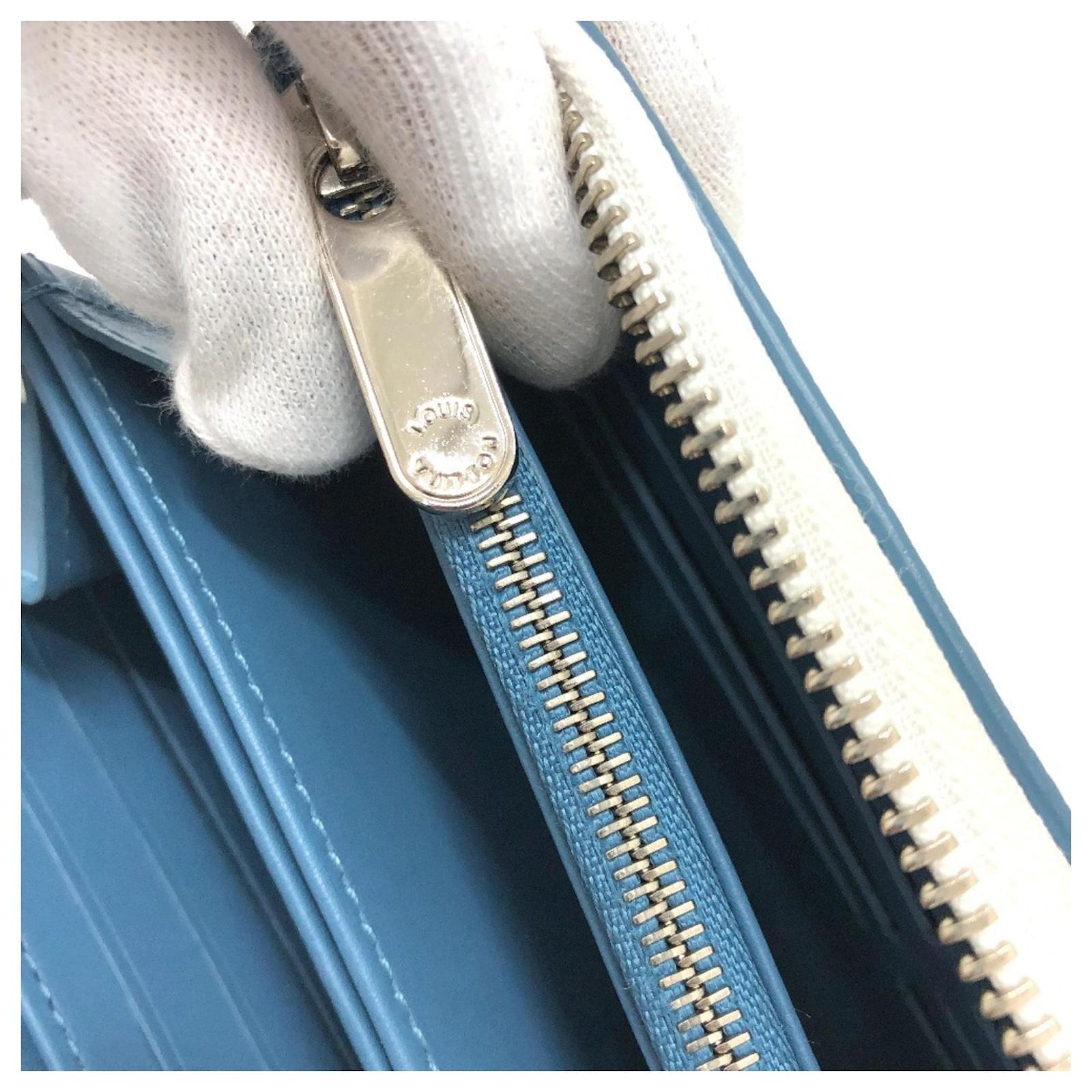 Louis Vuitton Monogram Mahina Zippy Wallet White Leather  ref.2423747